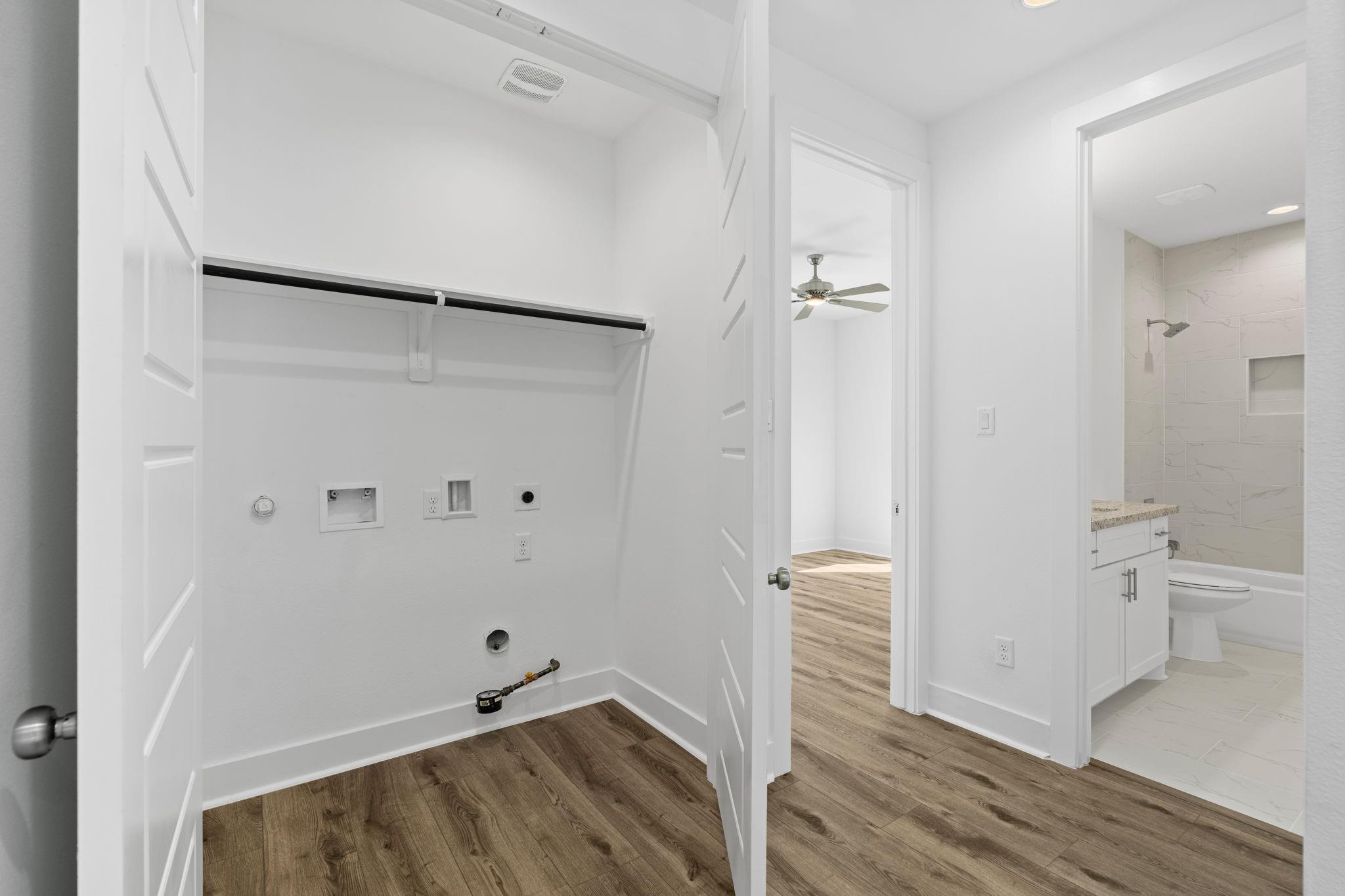 5608 Savyon Drive, Houston