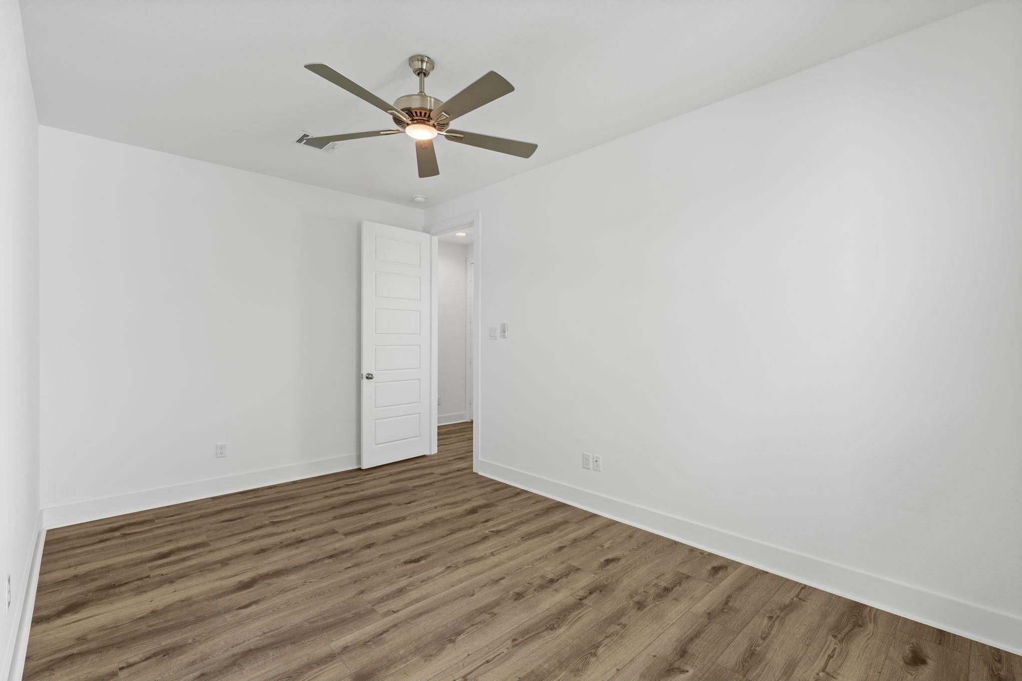 5608 Savyon Drive, Houston