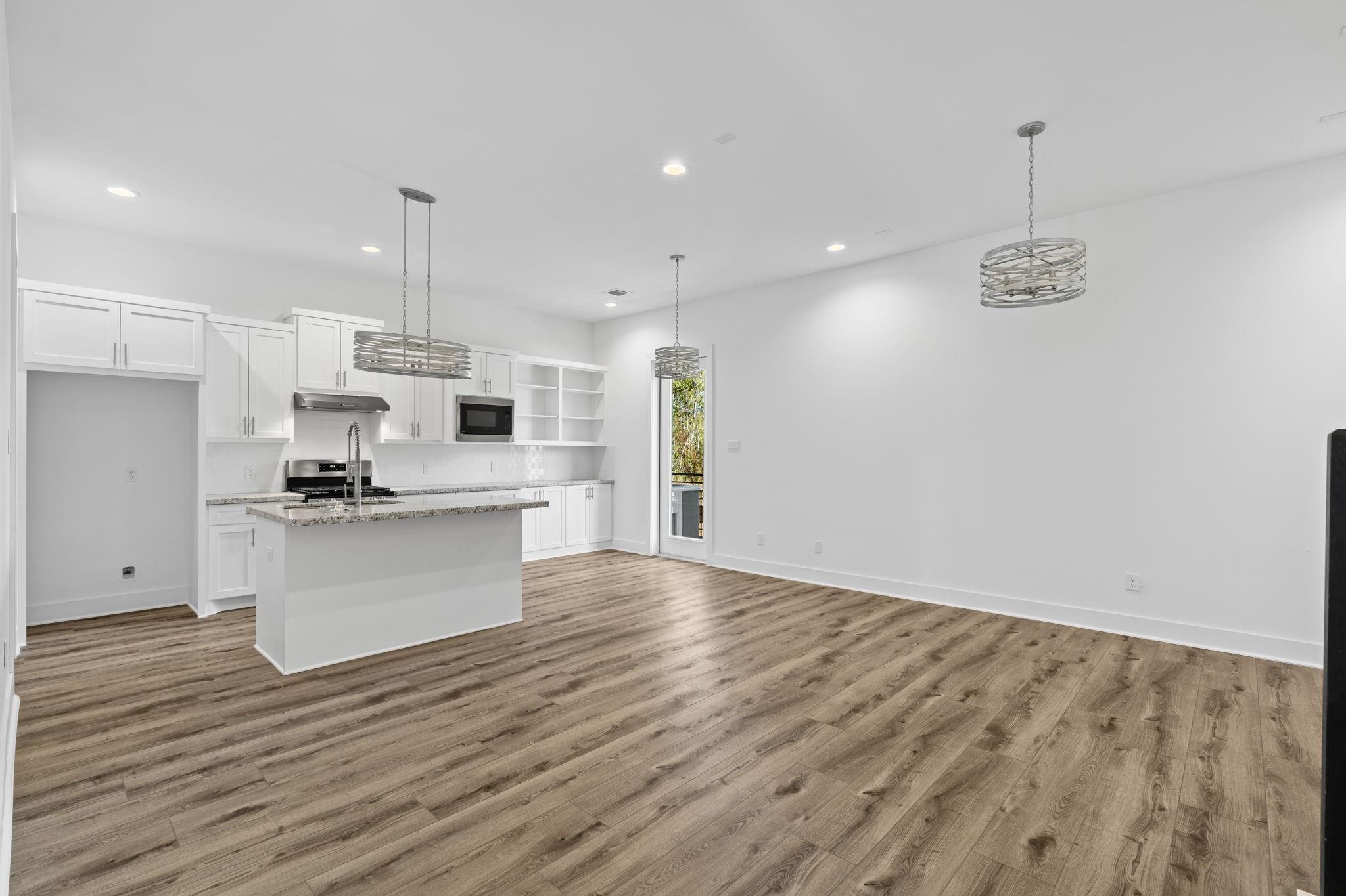 5608 Savyon Drive, Houston