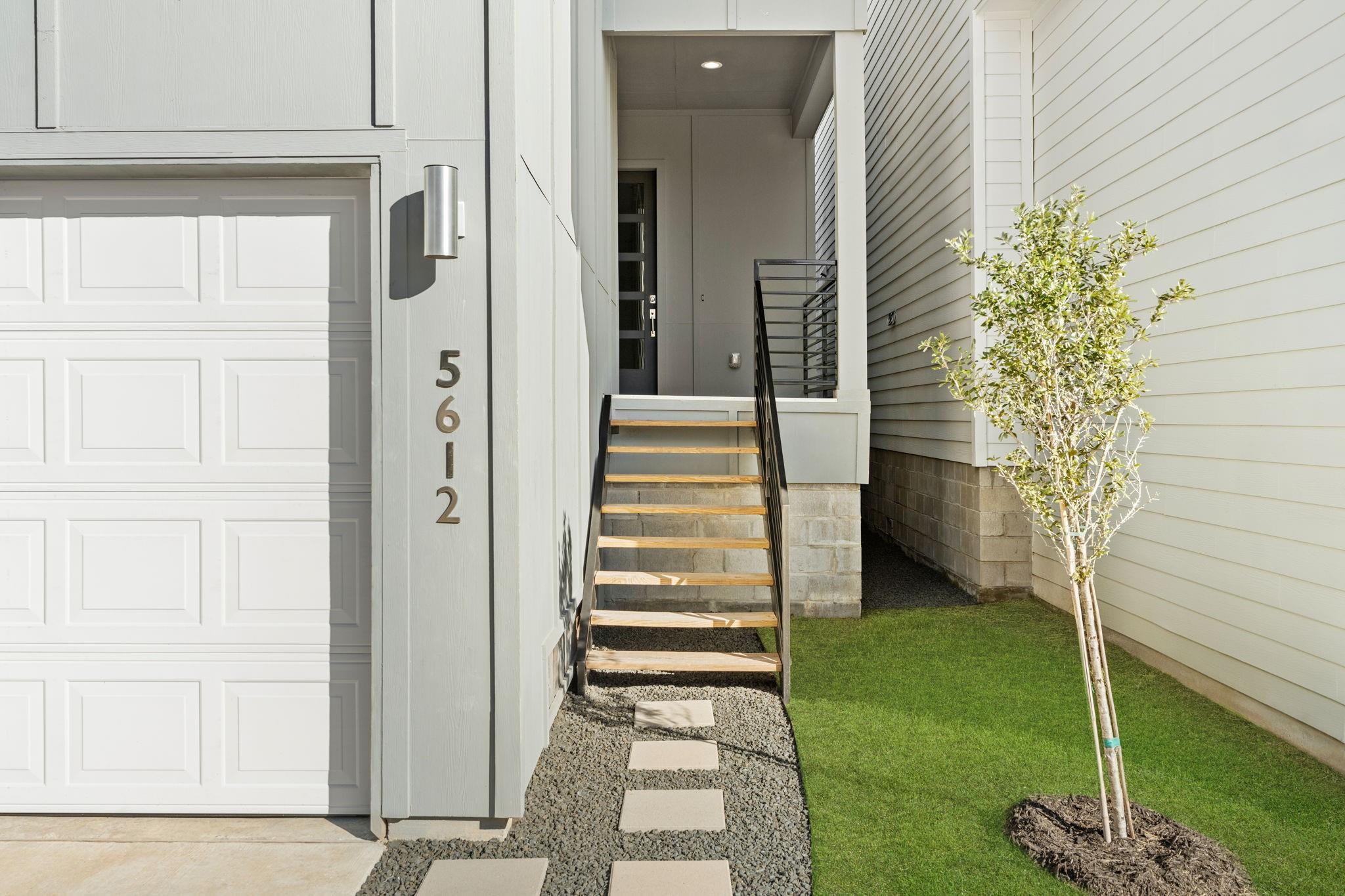 5608 Savyon Drive, Houston