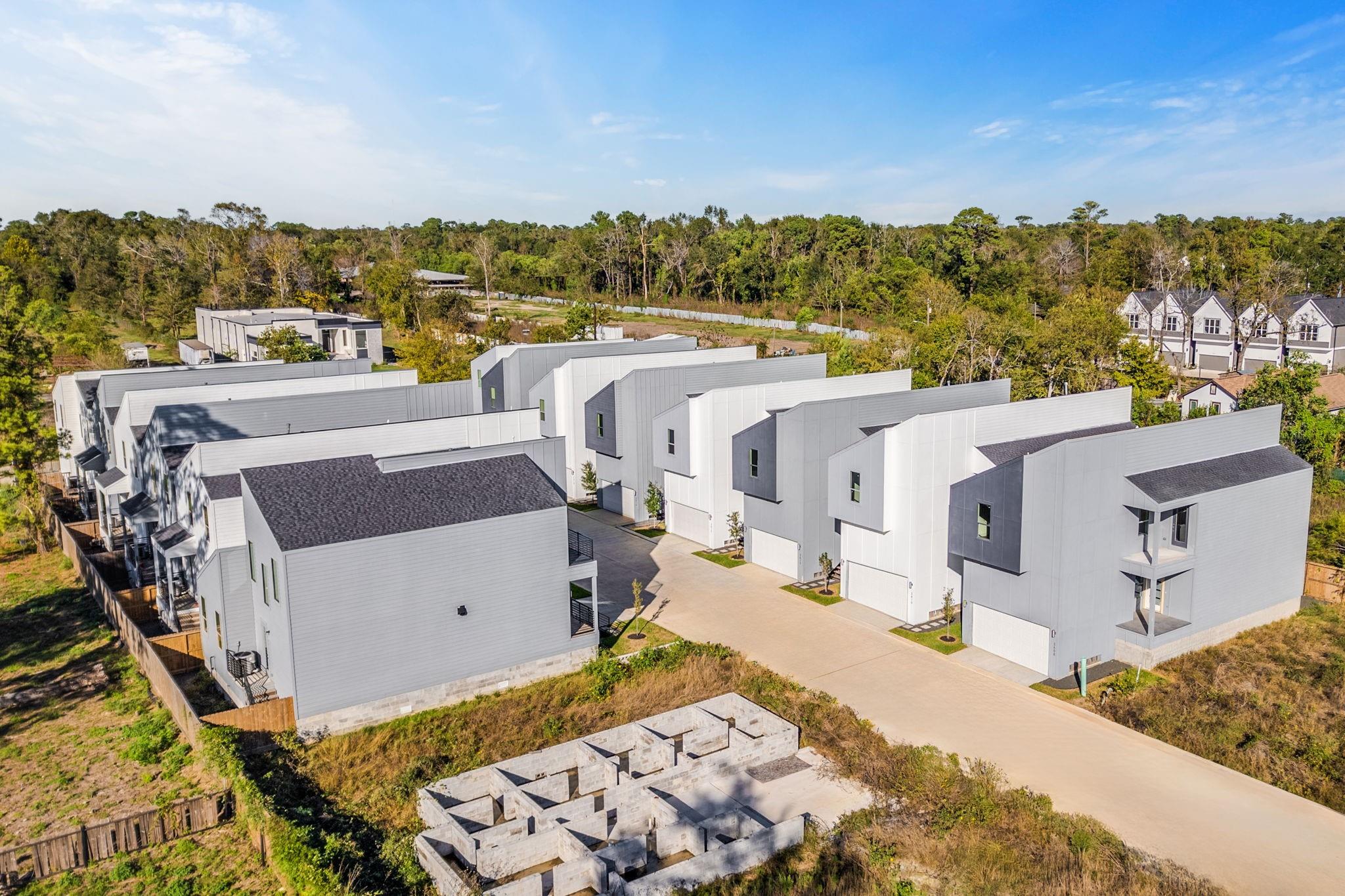 5608 Savyon Drive, Houston