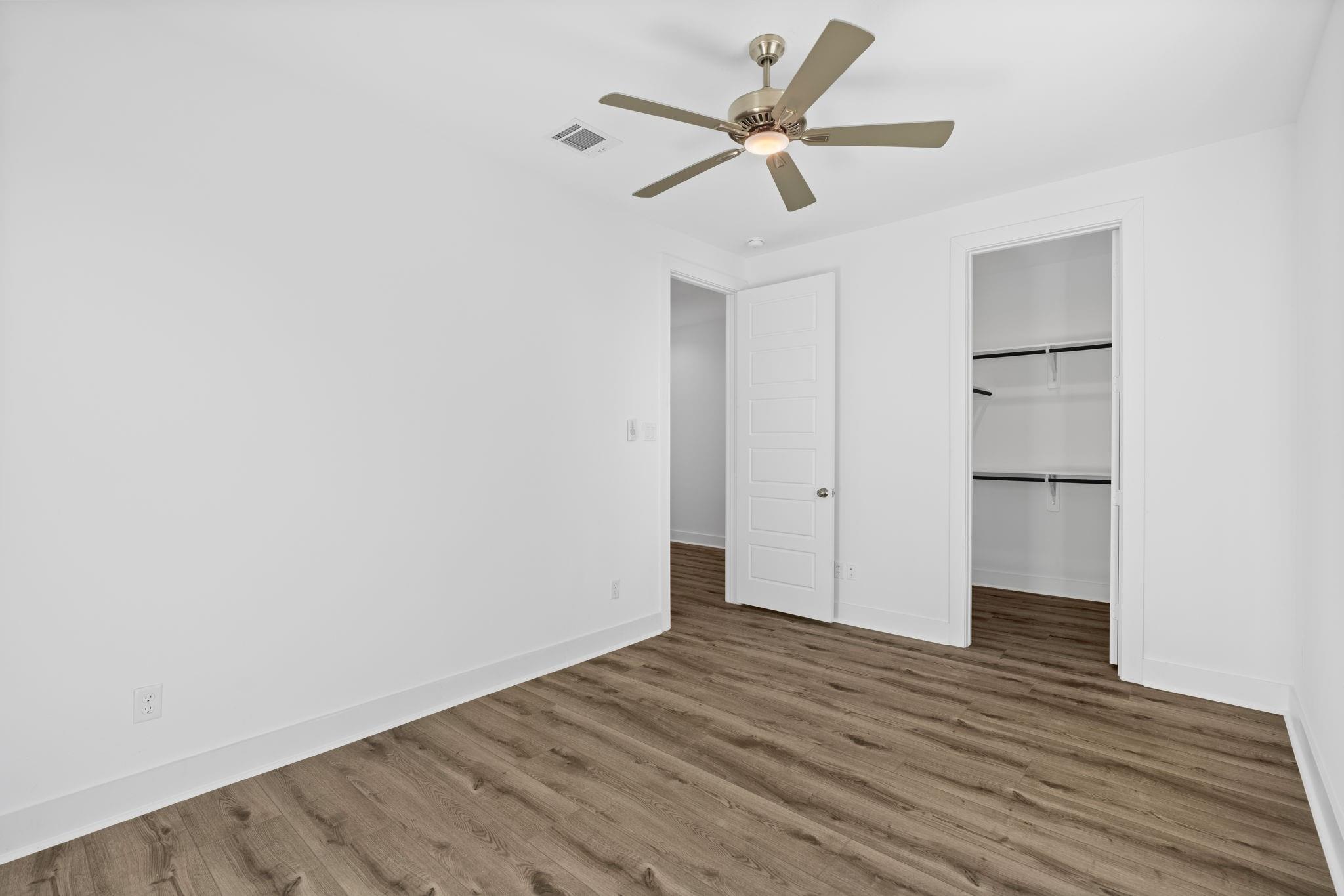 5608 Savyon Drive, Houston