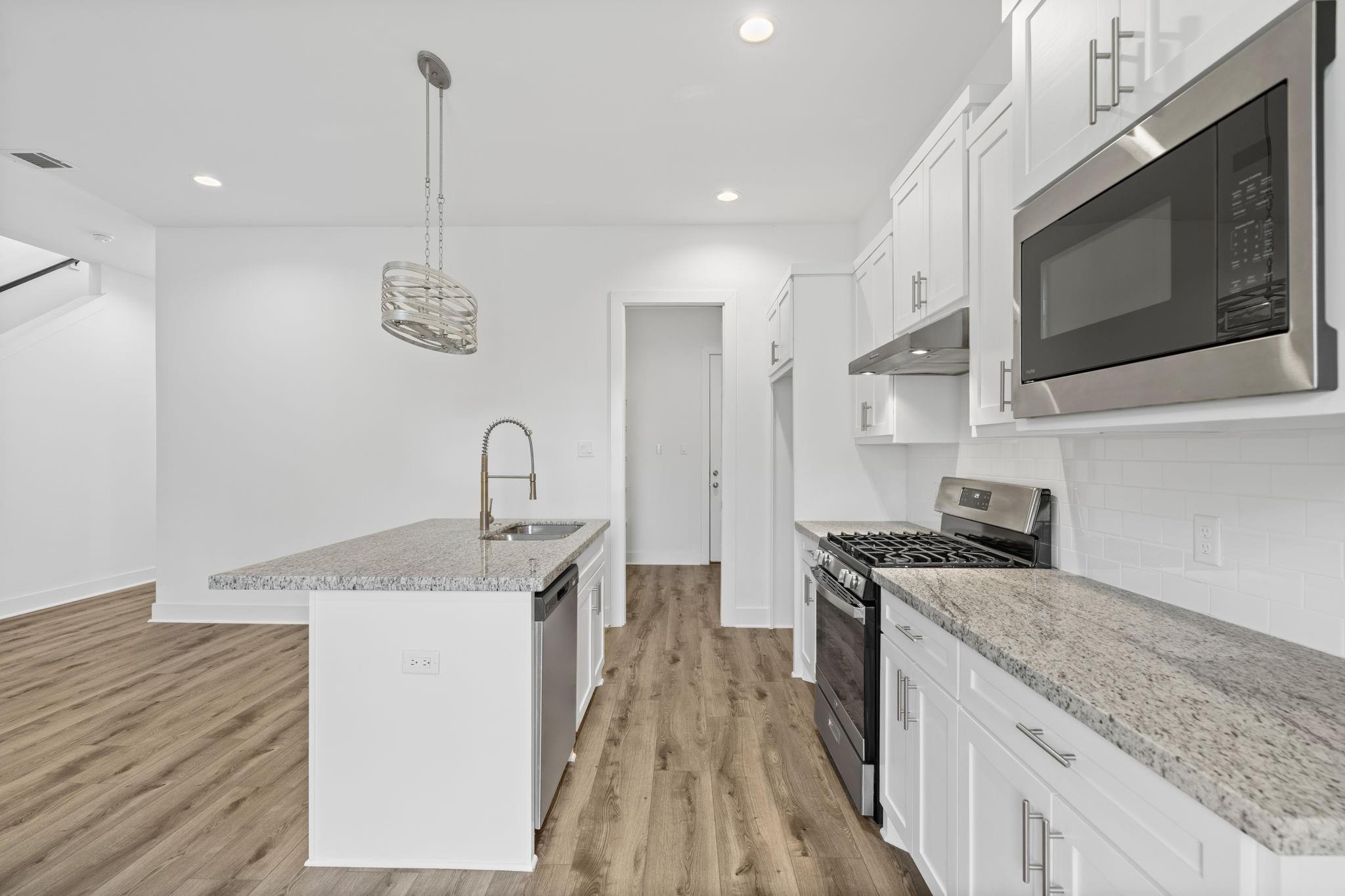 5608 Savyon Drive, Houston