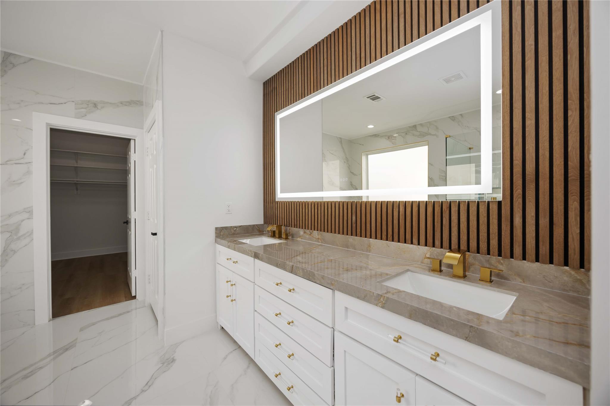 1413 Stanford Street