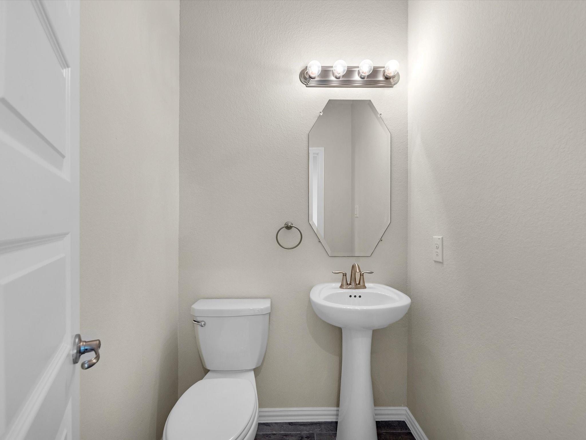 40575 Goldeneye Place