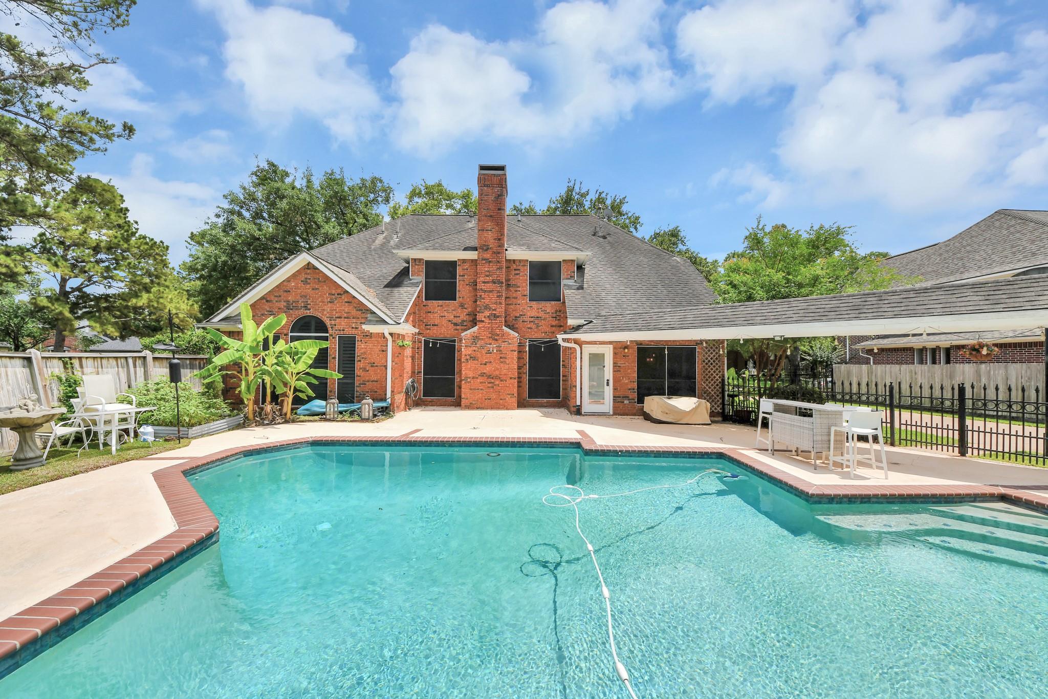 19702 Whitewind Drive