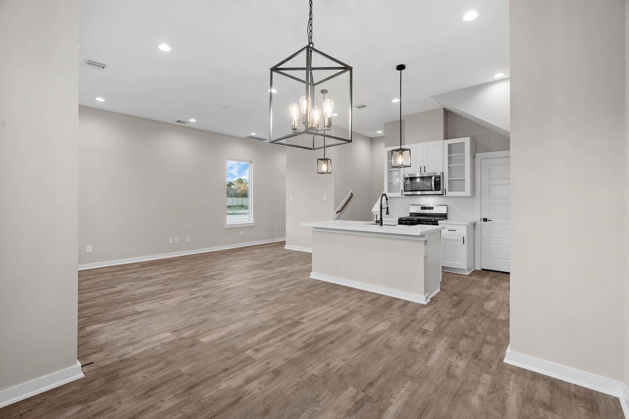 5925 Wheatley Lane