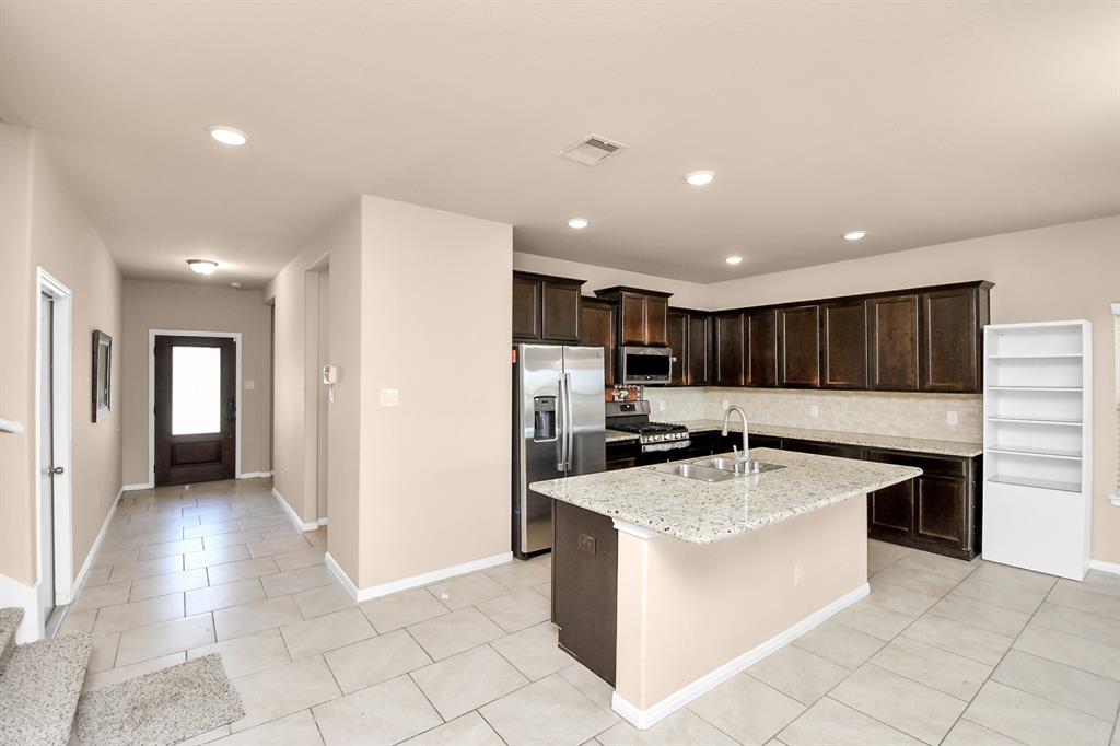 719 Longstreet Drive