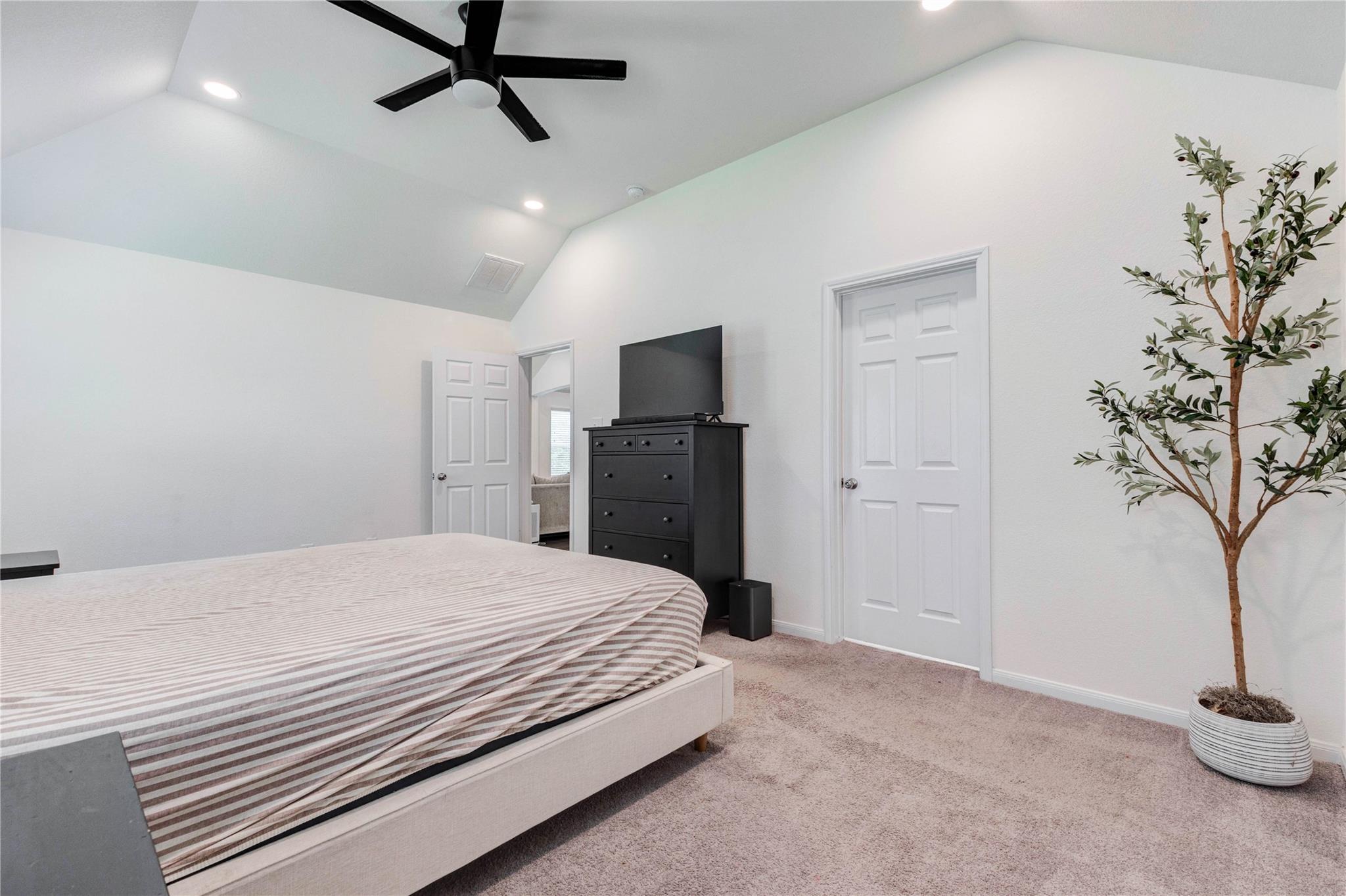 3143 Soaring Pines Trail