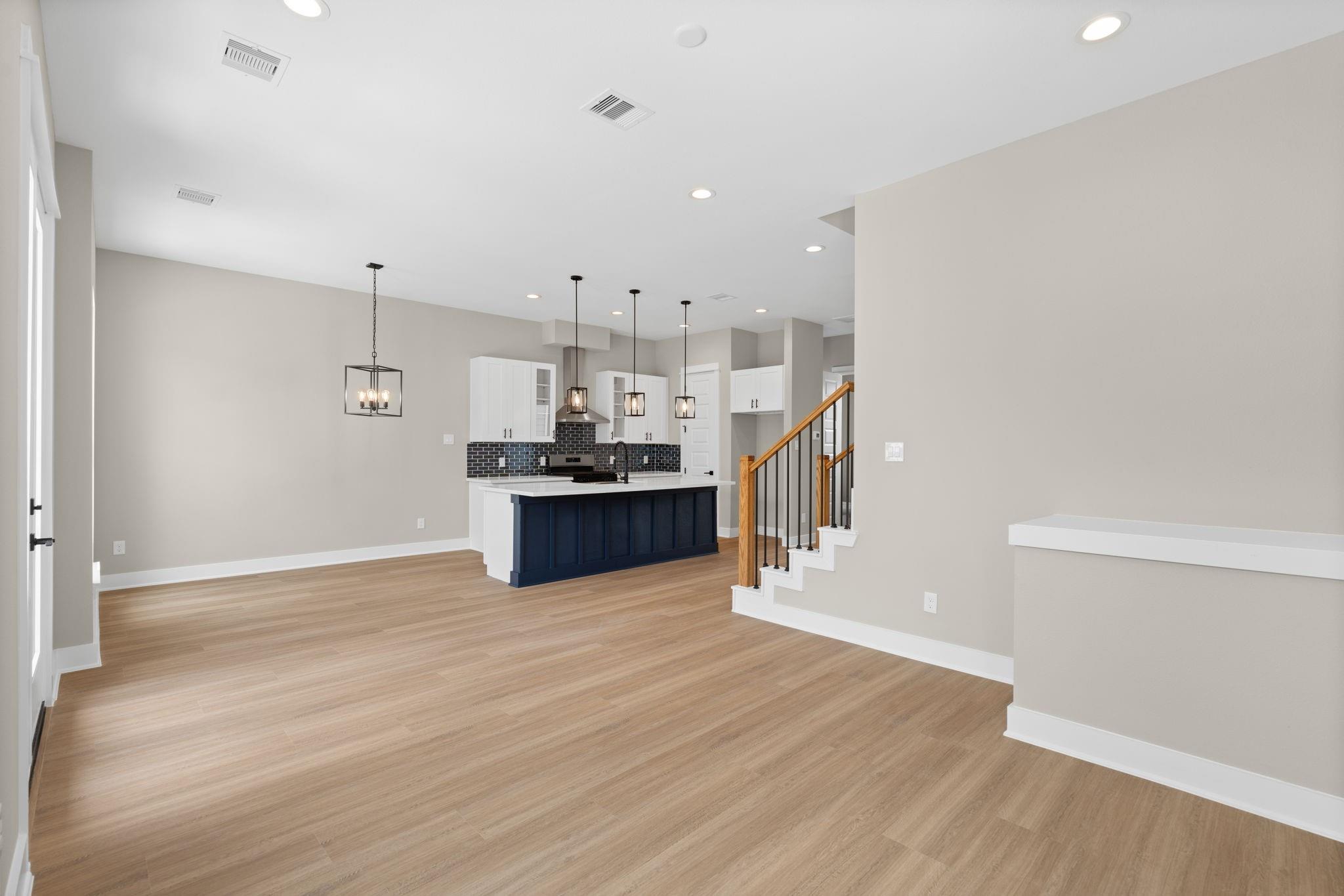 5822 Highland Sun Lane