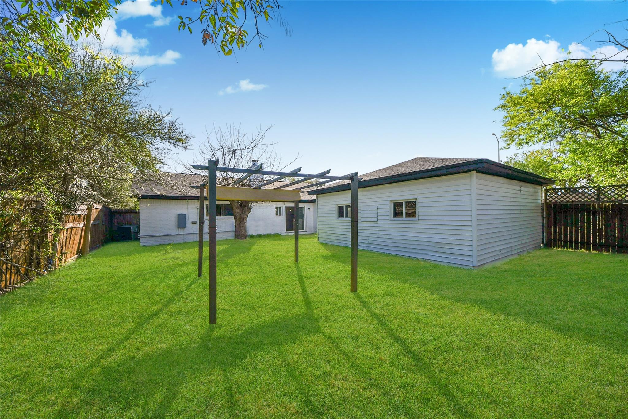 8114 Pella Drive