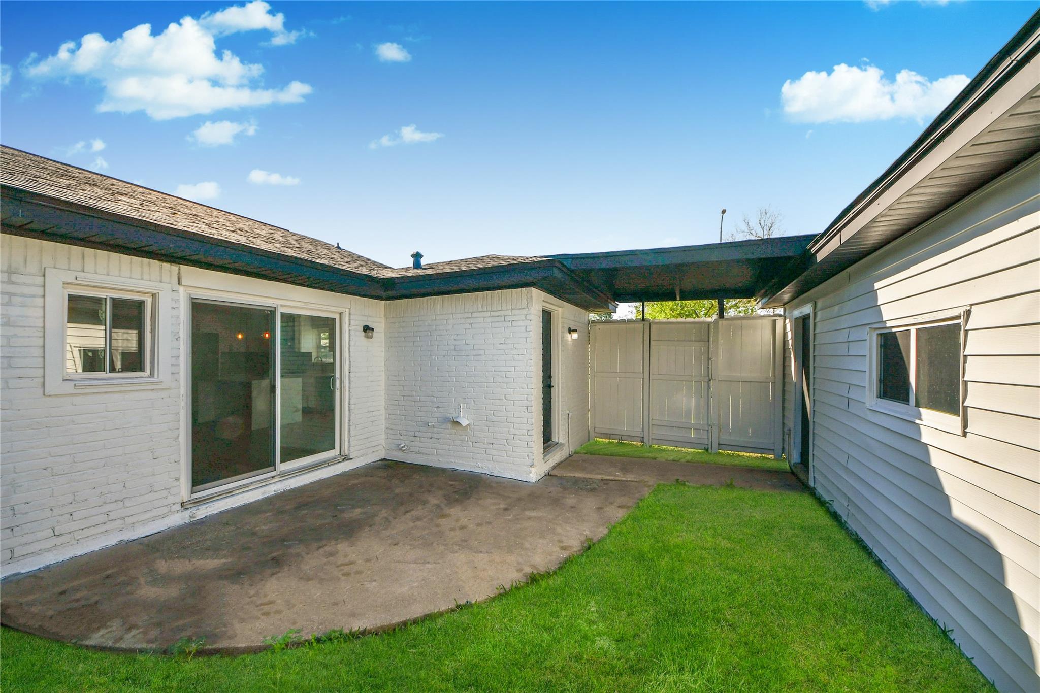 8114 Pella Drive