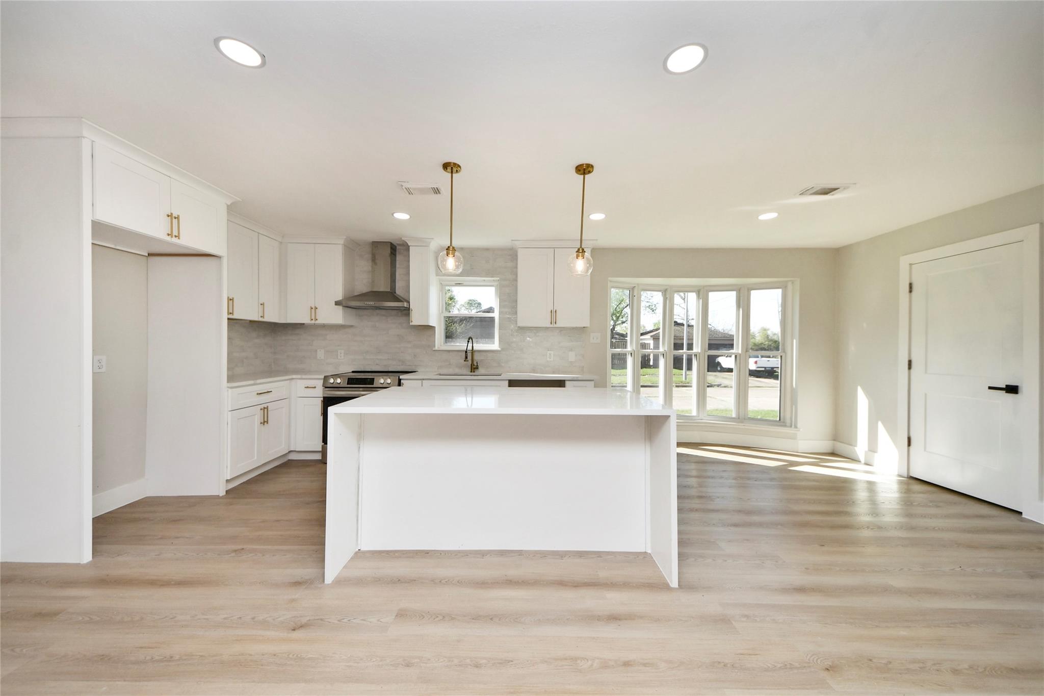 8114 Pella Drive