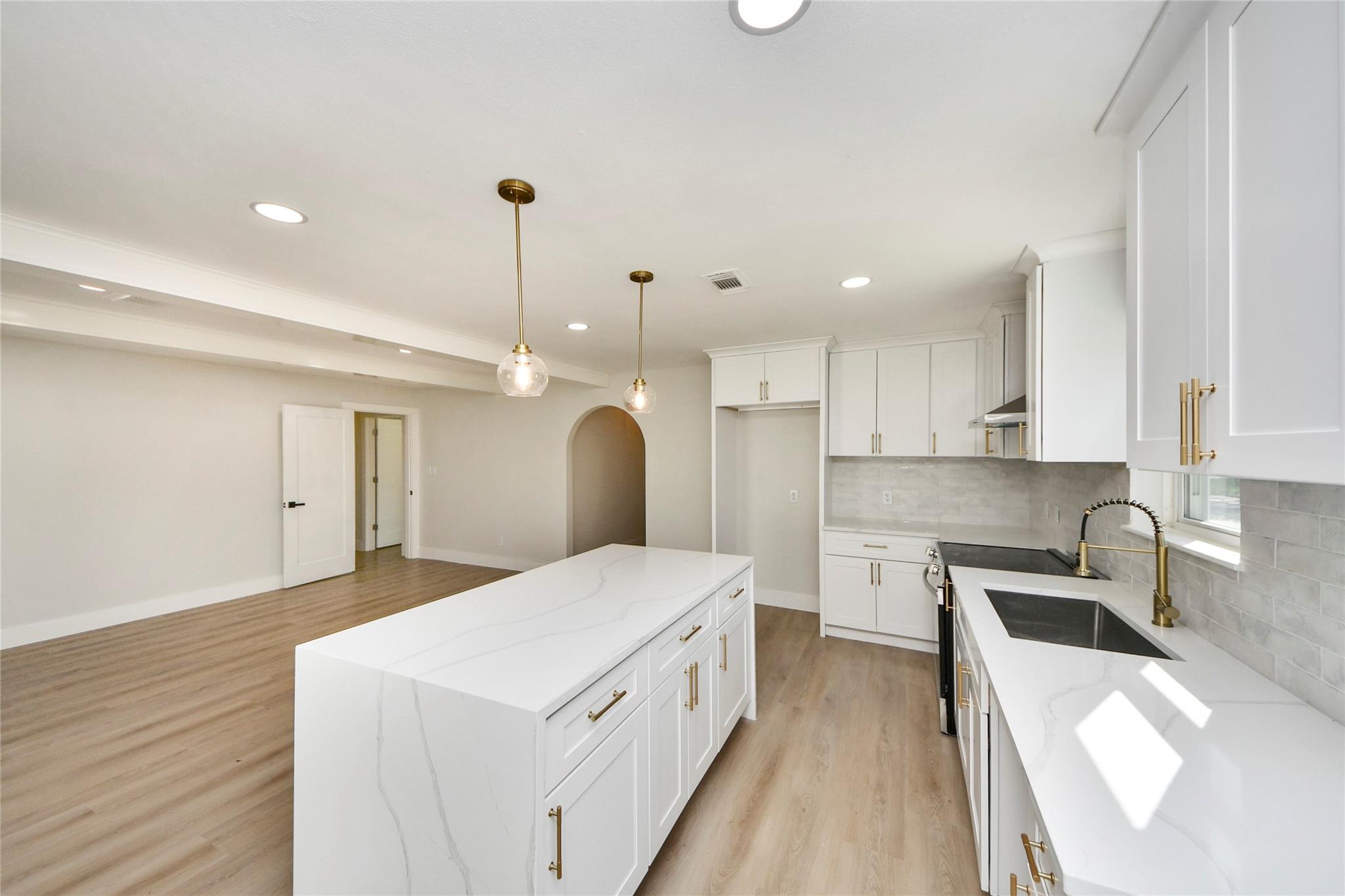 8114 Pella Drive
