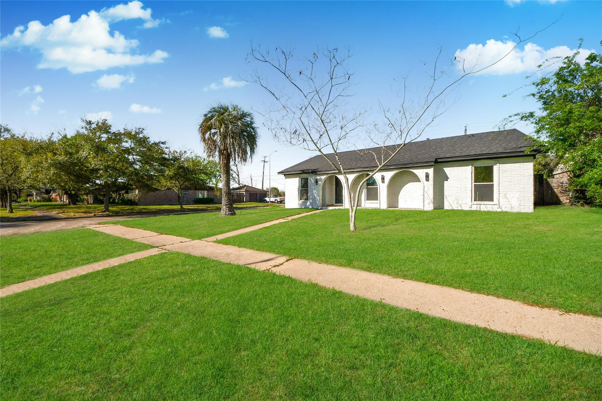 8114 Pella Drive