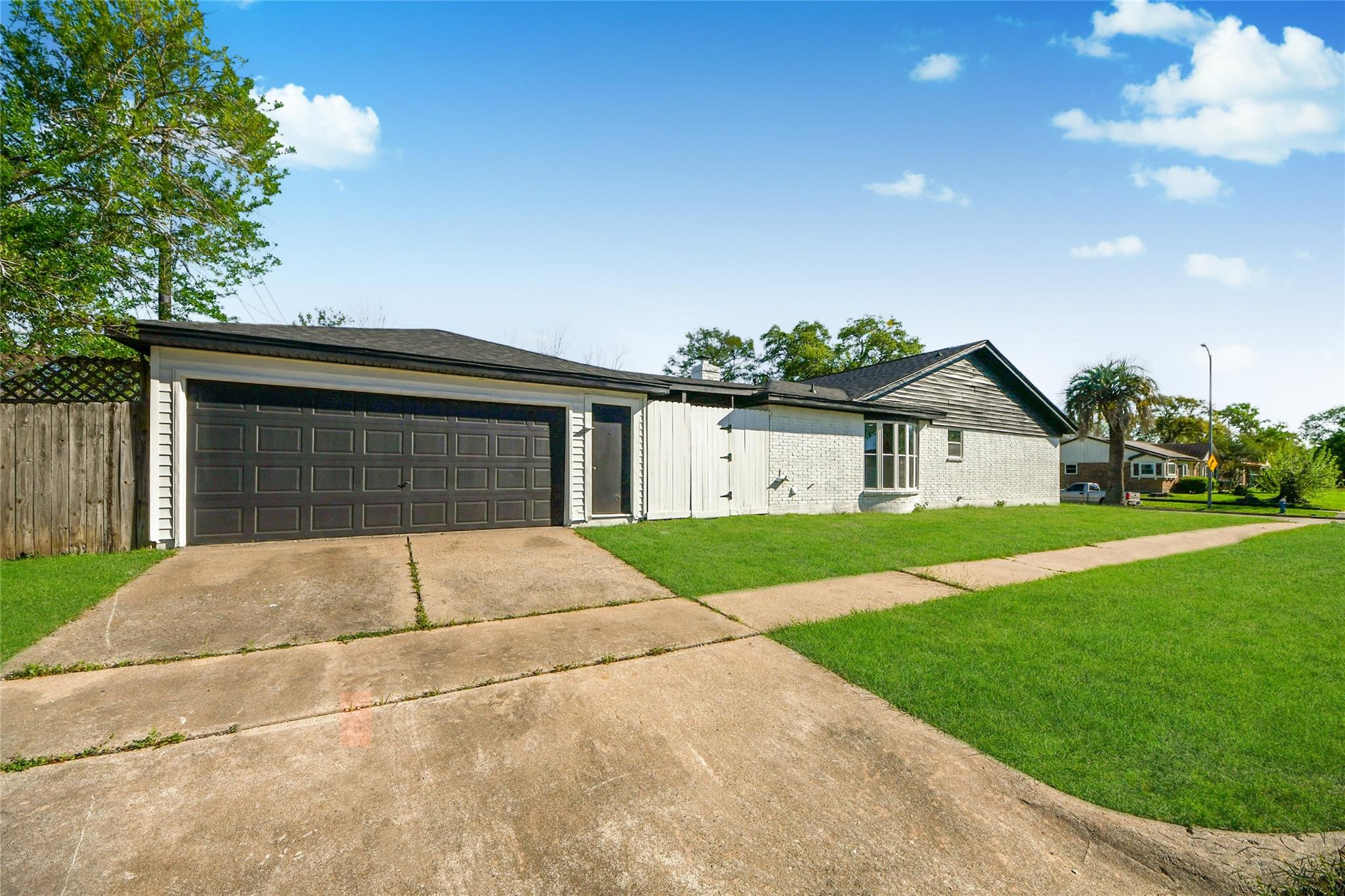 8114 Pella Drive