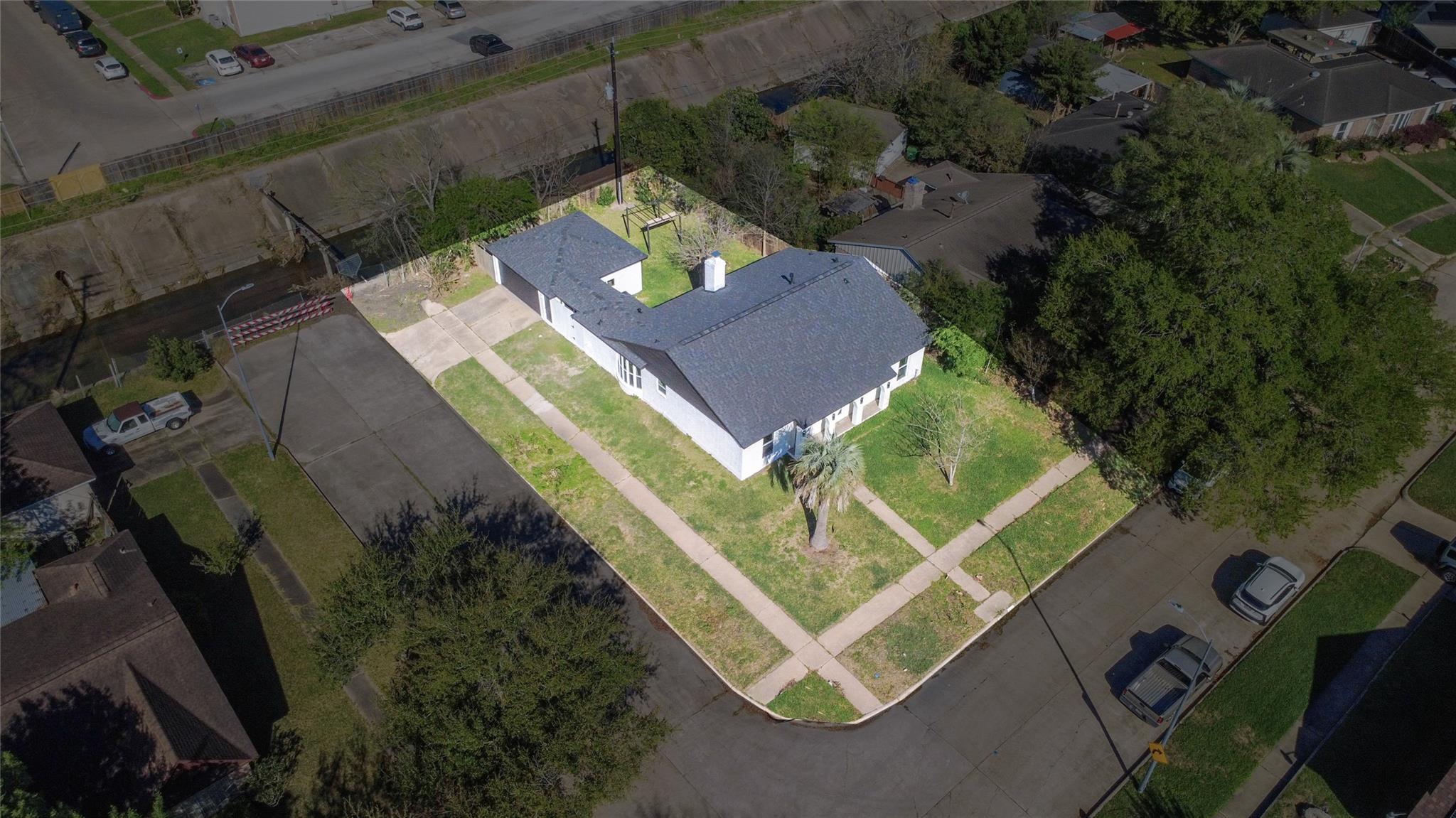 8114 Pella Drive