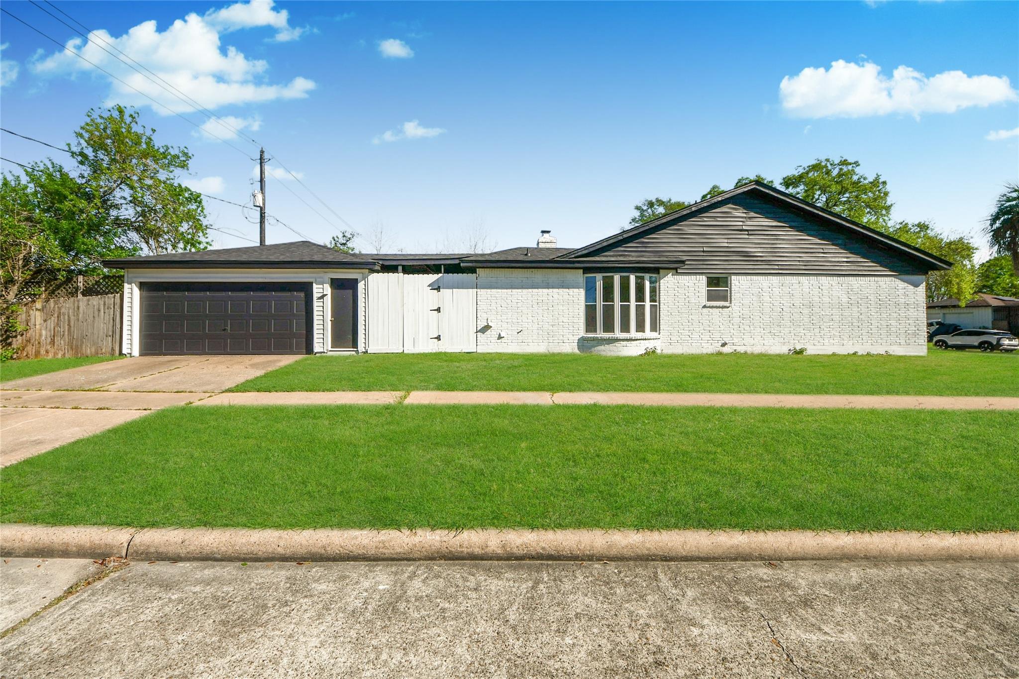 8114 Pella Drive