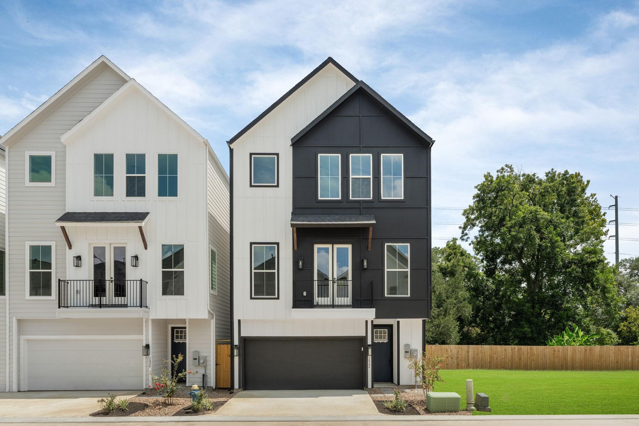 5832 & 5834 Highland Sun Lane, Houston