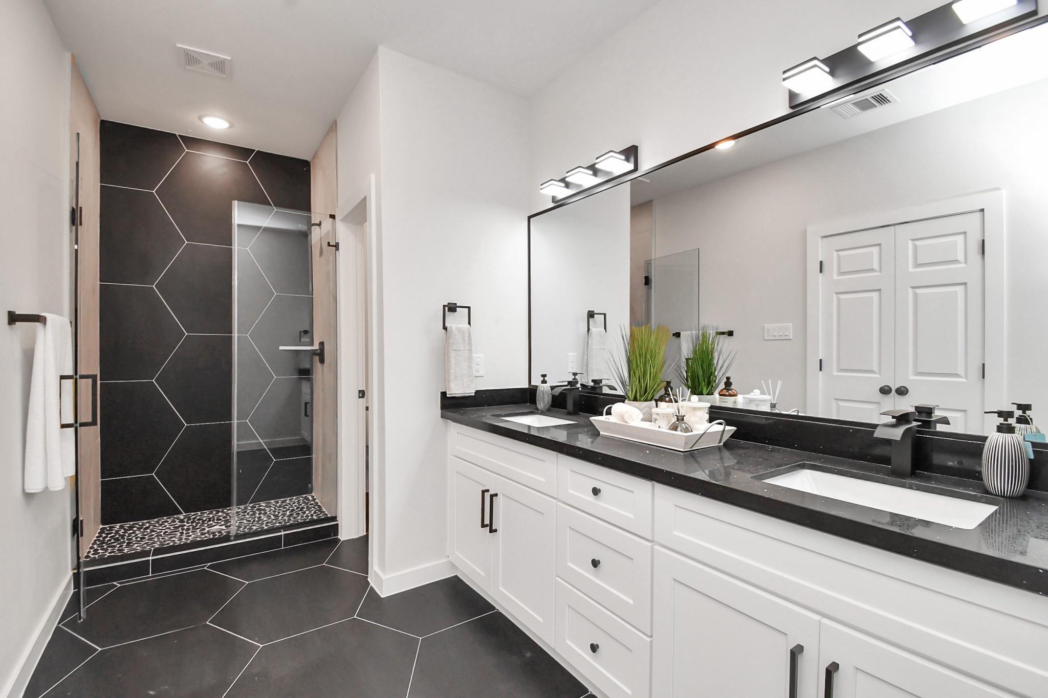 7926 Gladstone Street # B