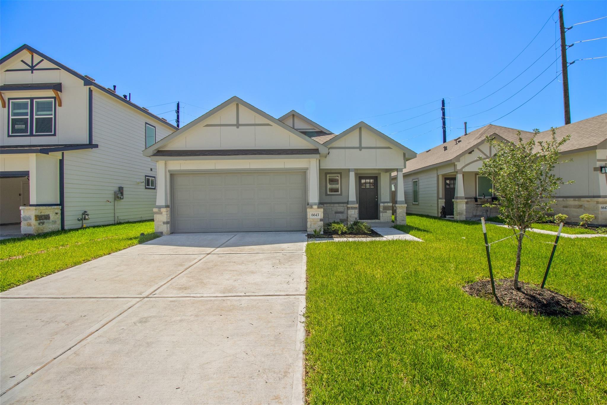 6643 Escondido Drive