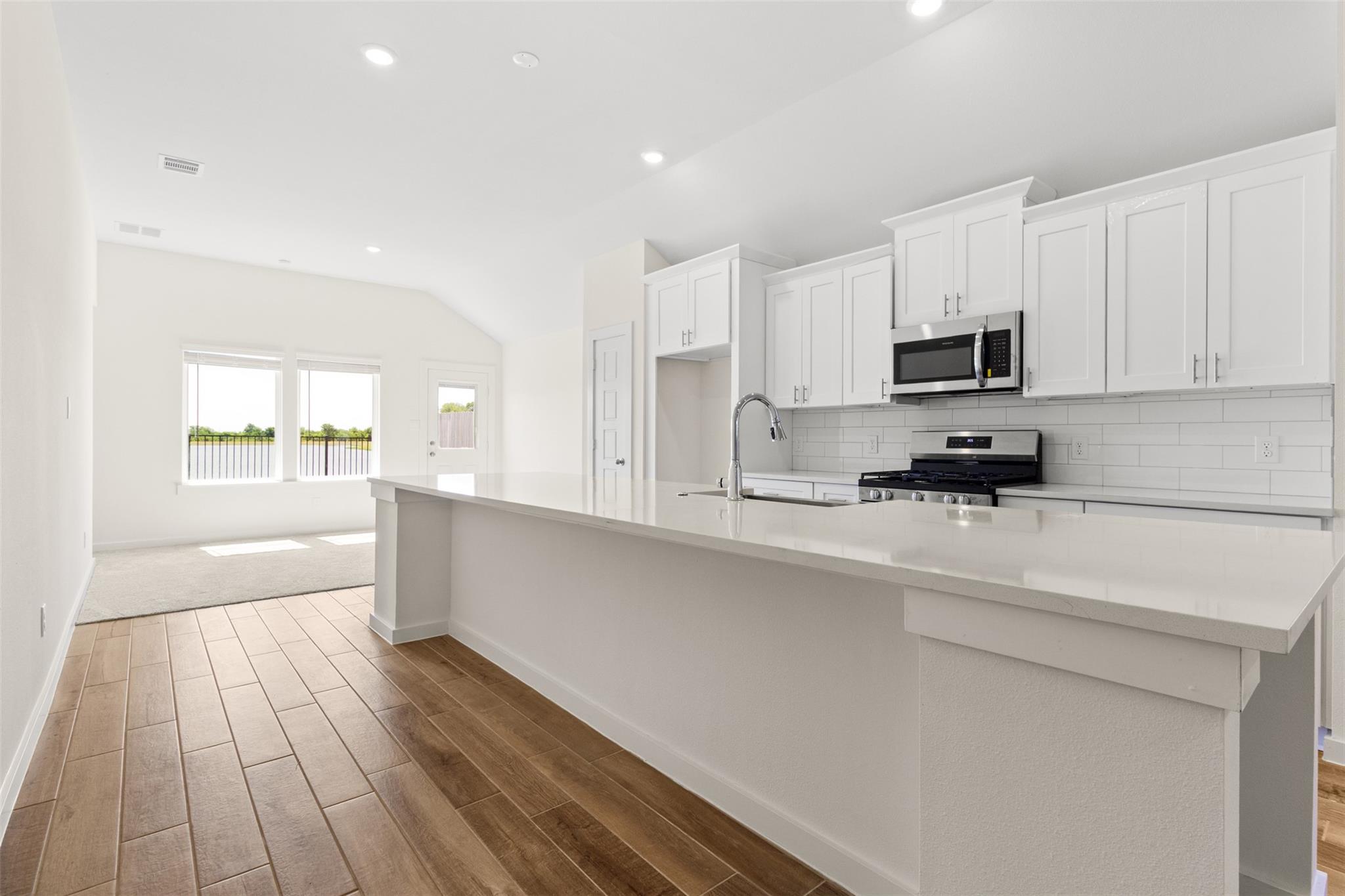 6643 Escondido Drive