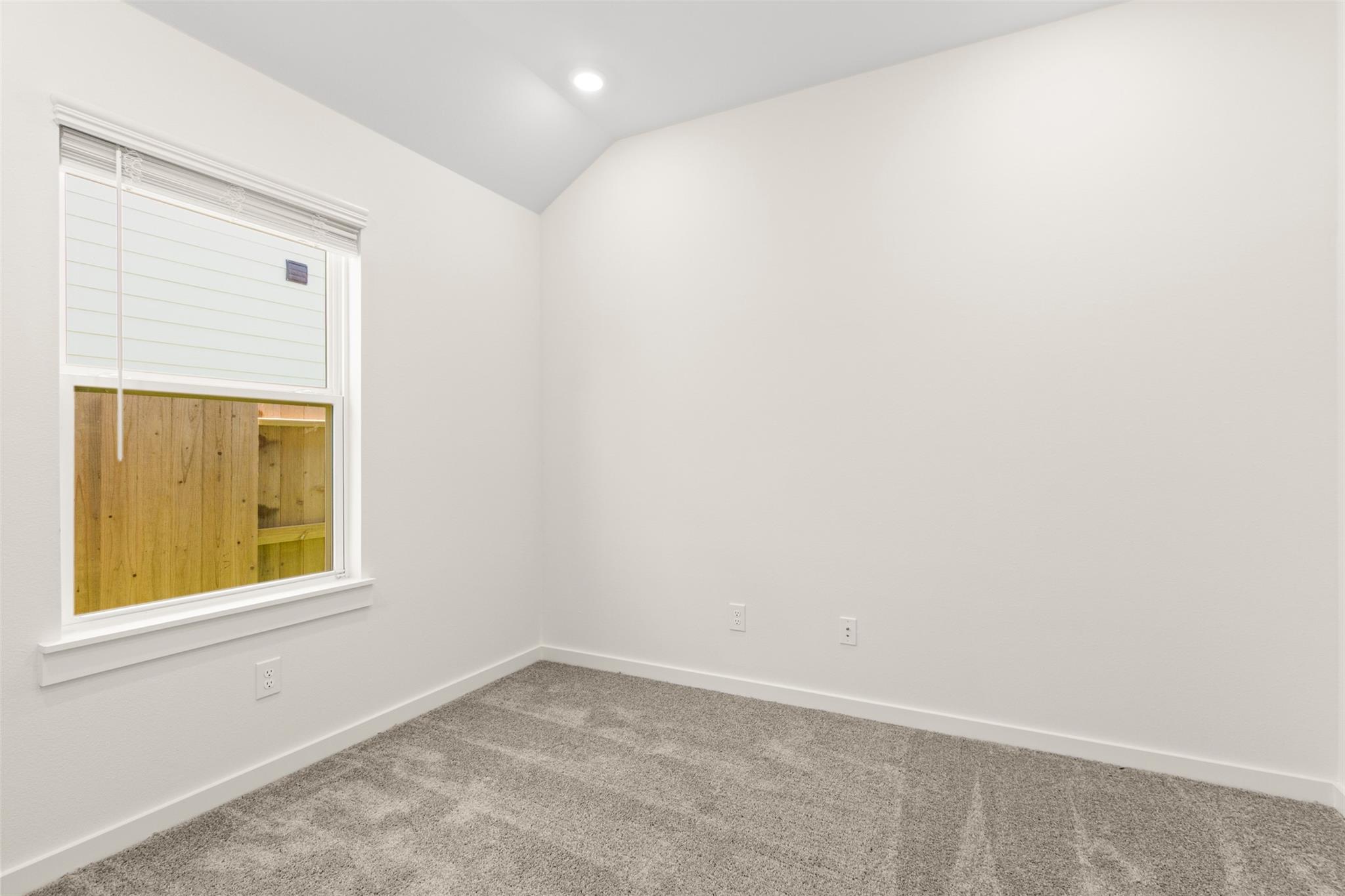 6643 Escondido Drive