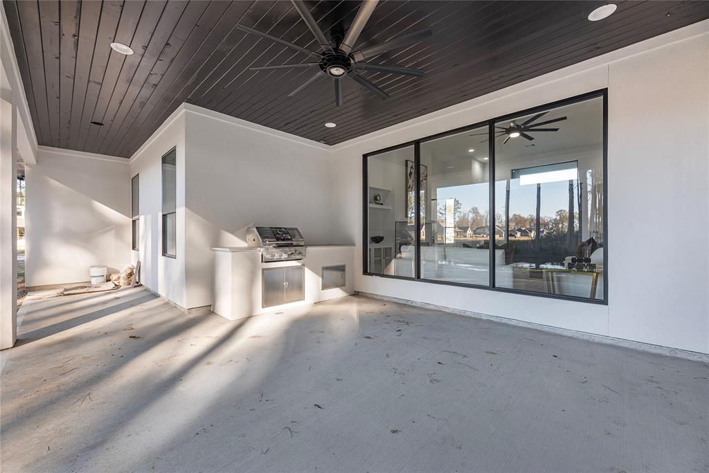 1143 Allie Lane