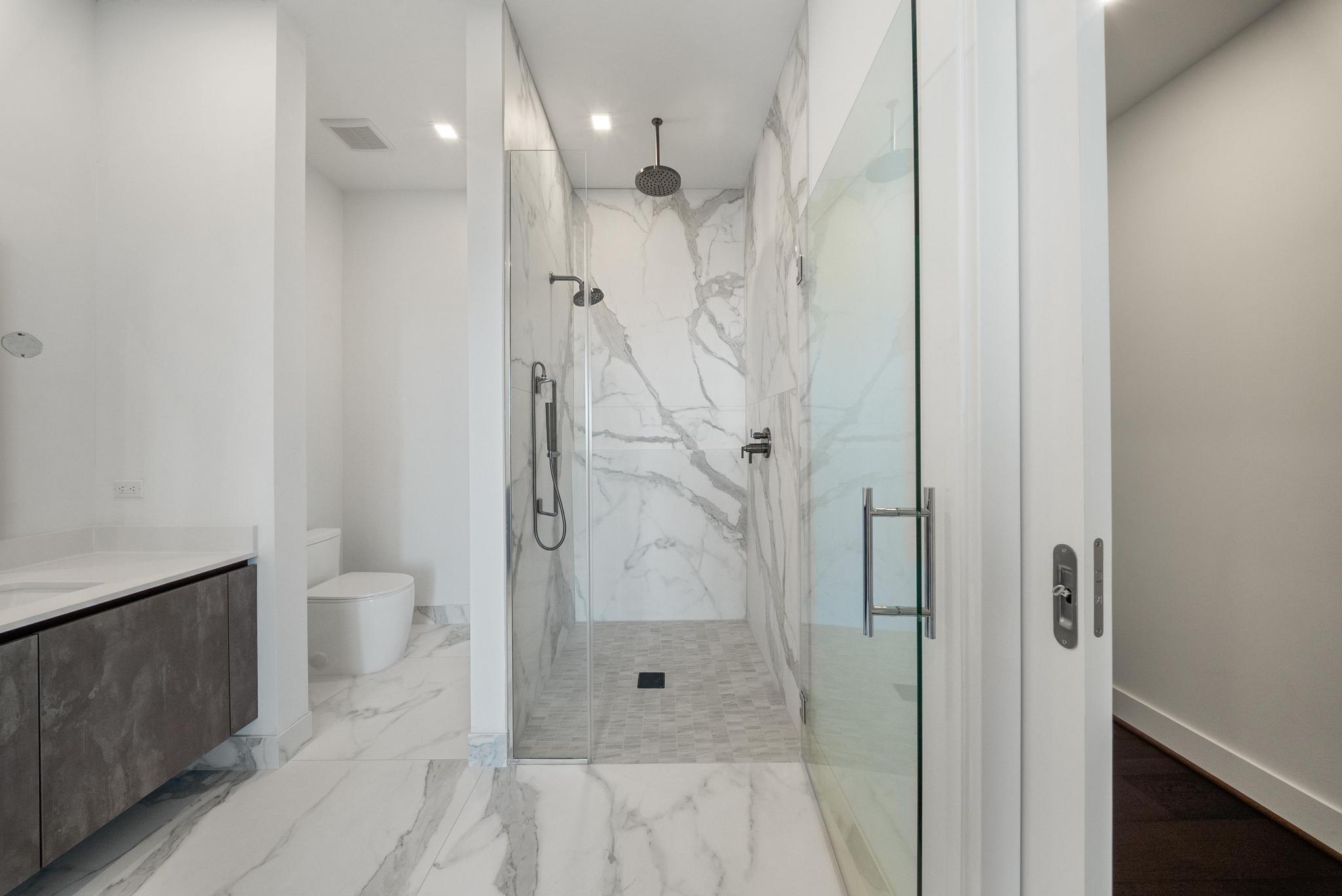 1711 Allen Parkway # 1802