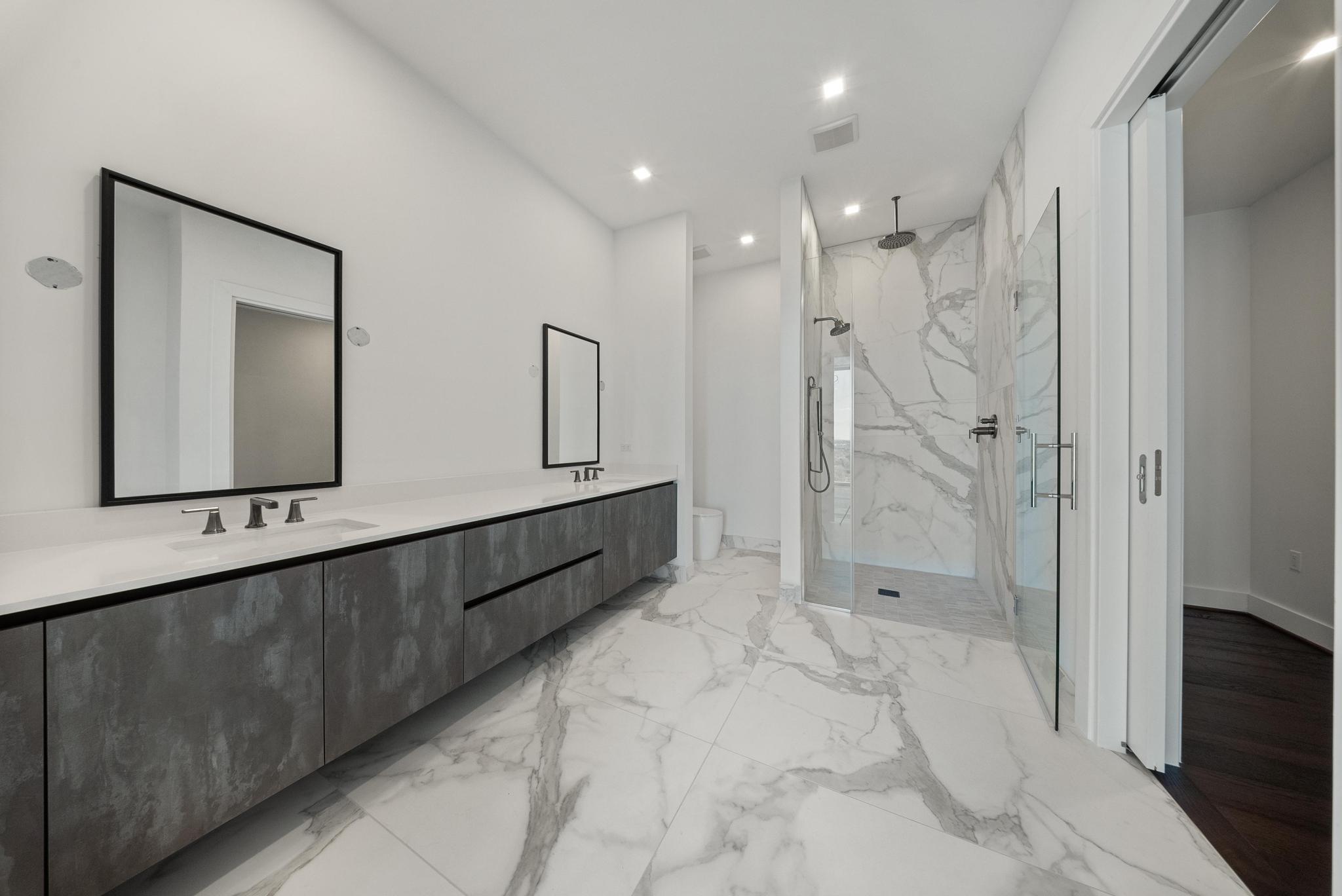 1711 Allen Parkway # 1802