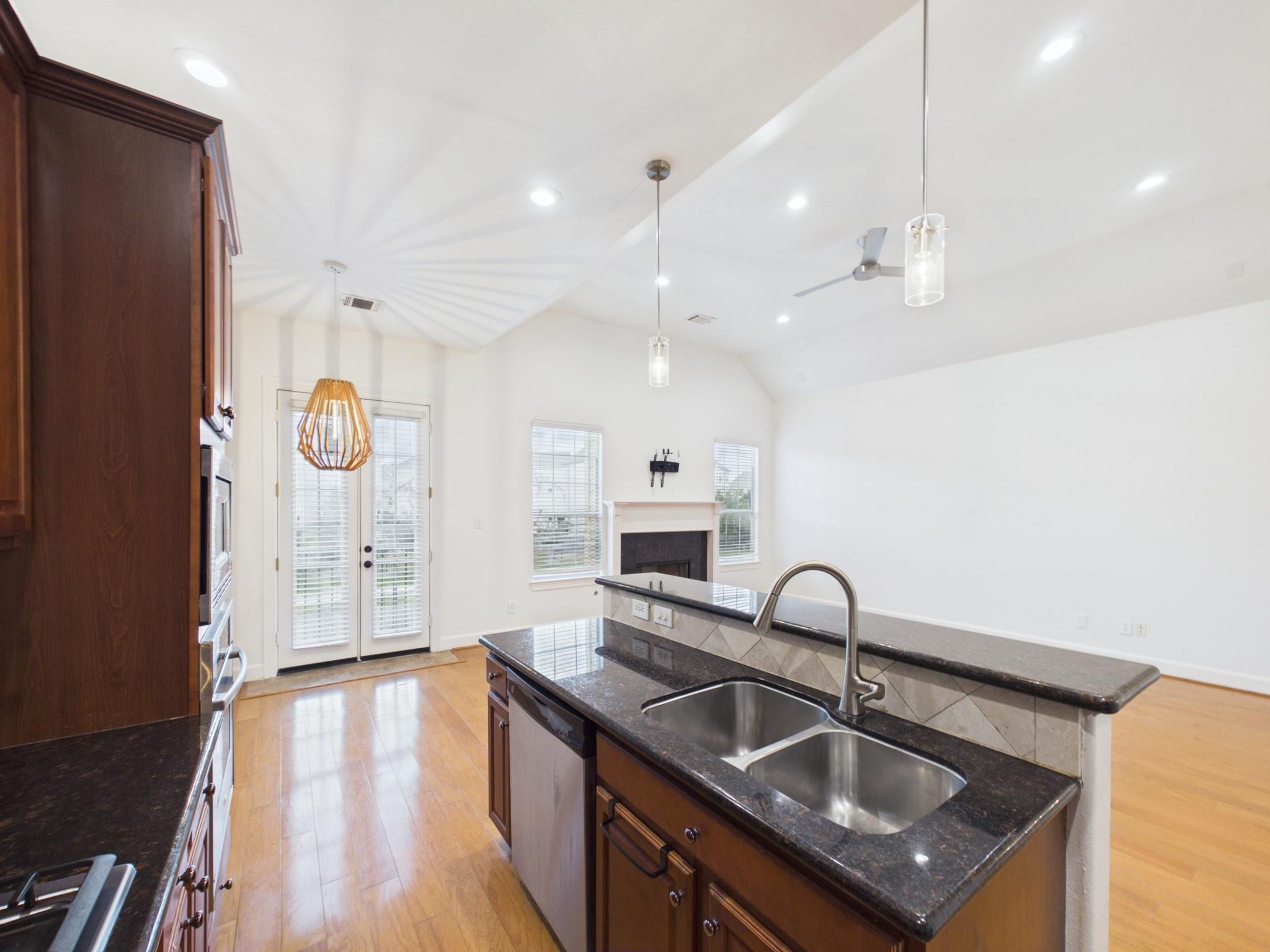 10818 Almeda Park Drive