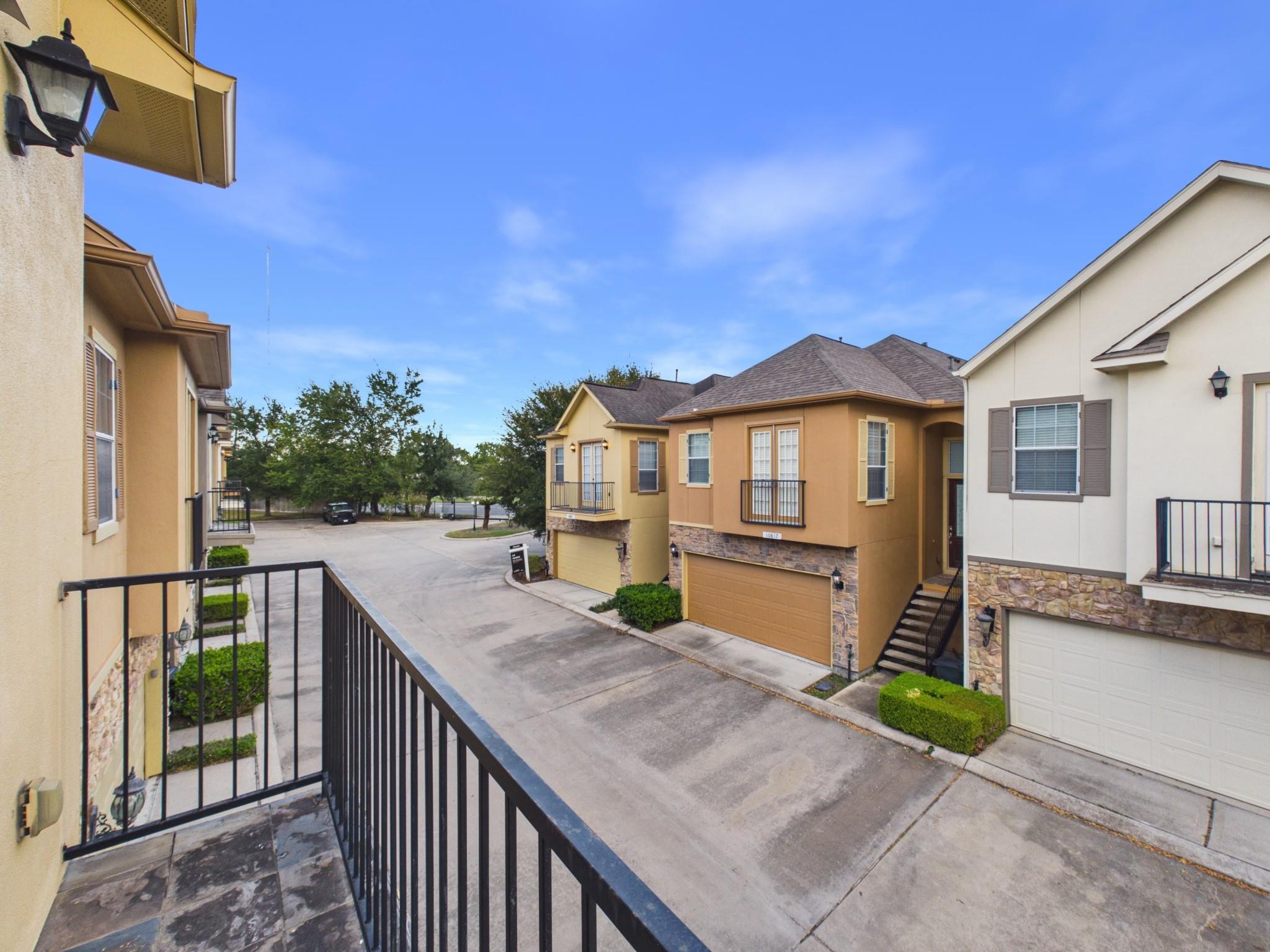 10818 Almeda Park Drive