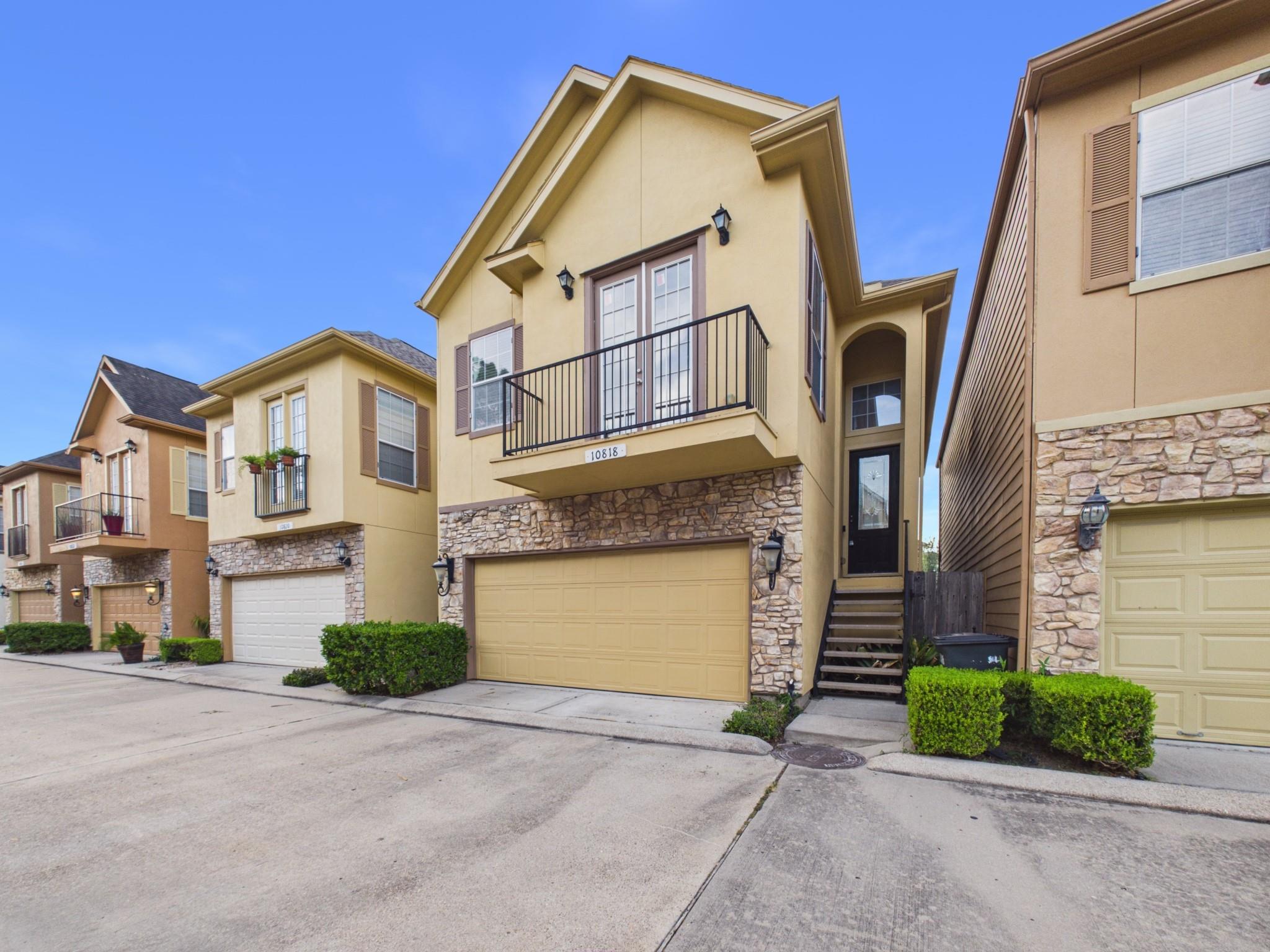 10818 Almeda Park Drive