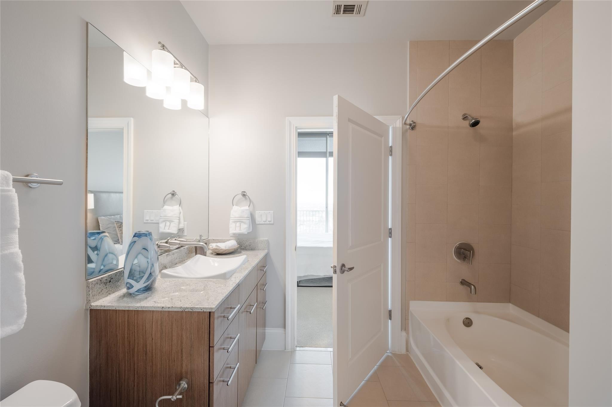 5927 Almeda Road # 22804