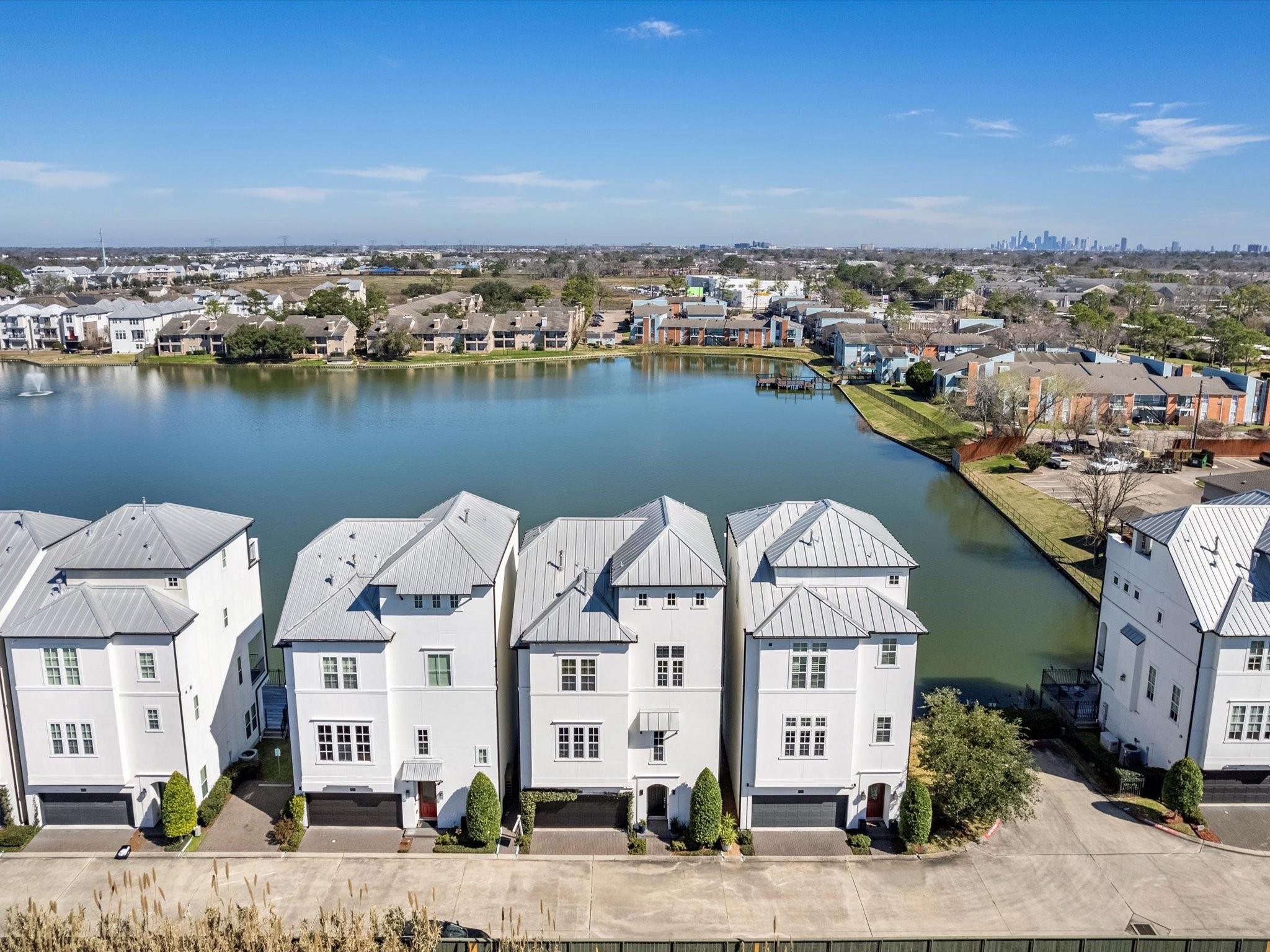 2110 Lakeshore Edge Drive