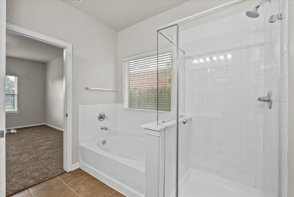 8518 Starling Court, Baytown