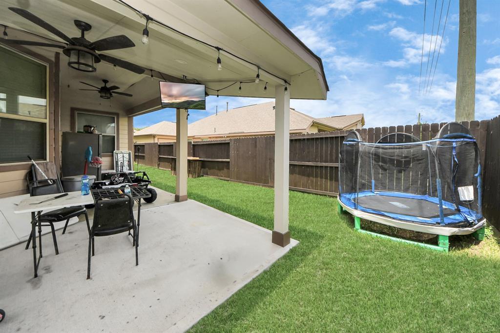 6810 Hunters Trace Lane
