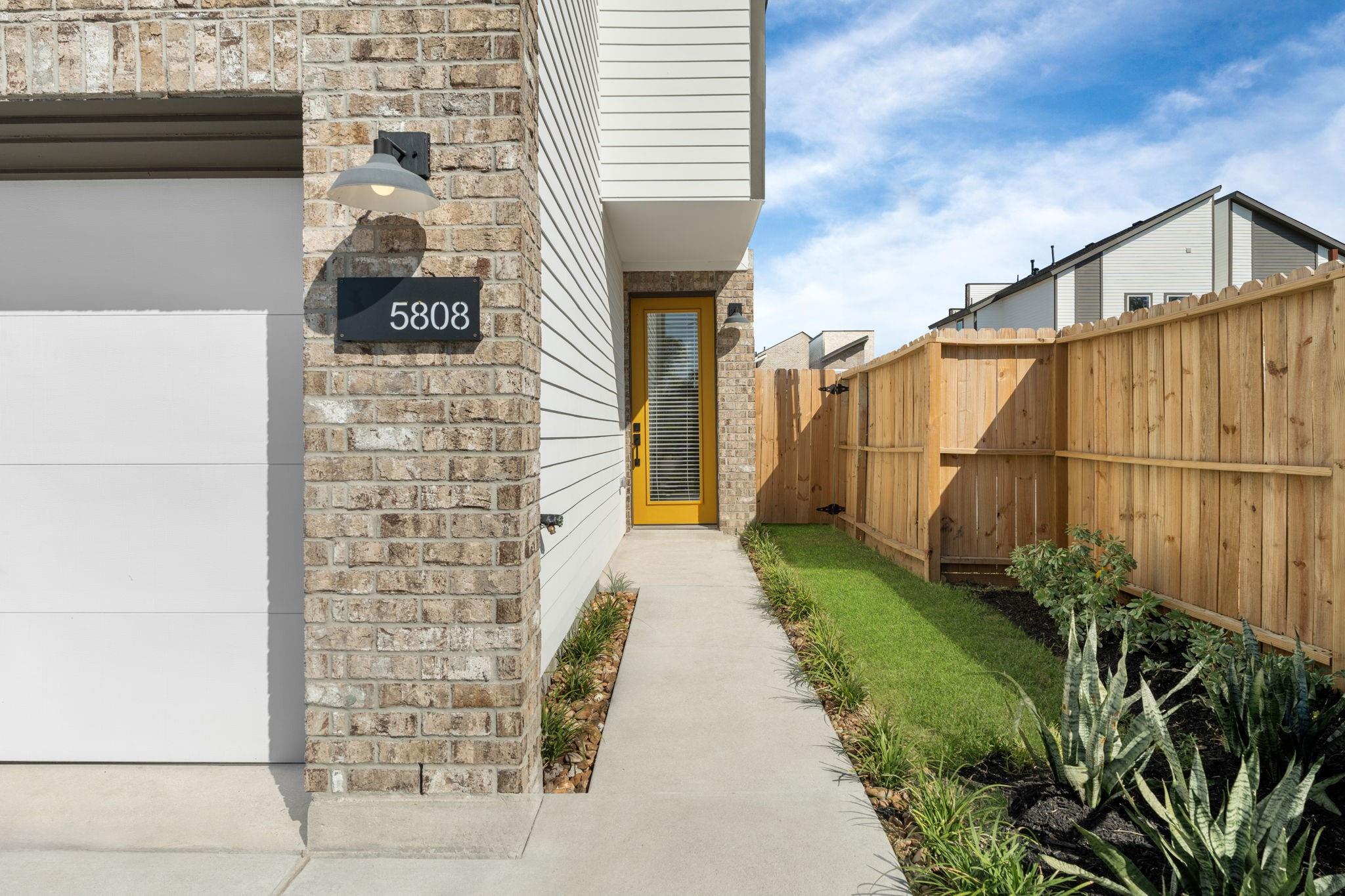 5806 Francis Oak Place Place