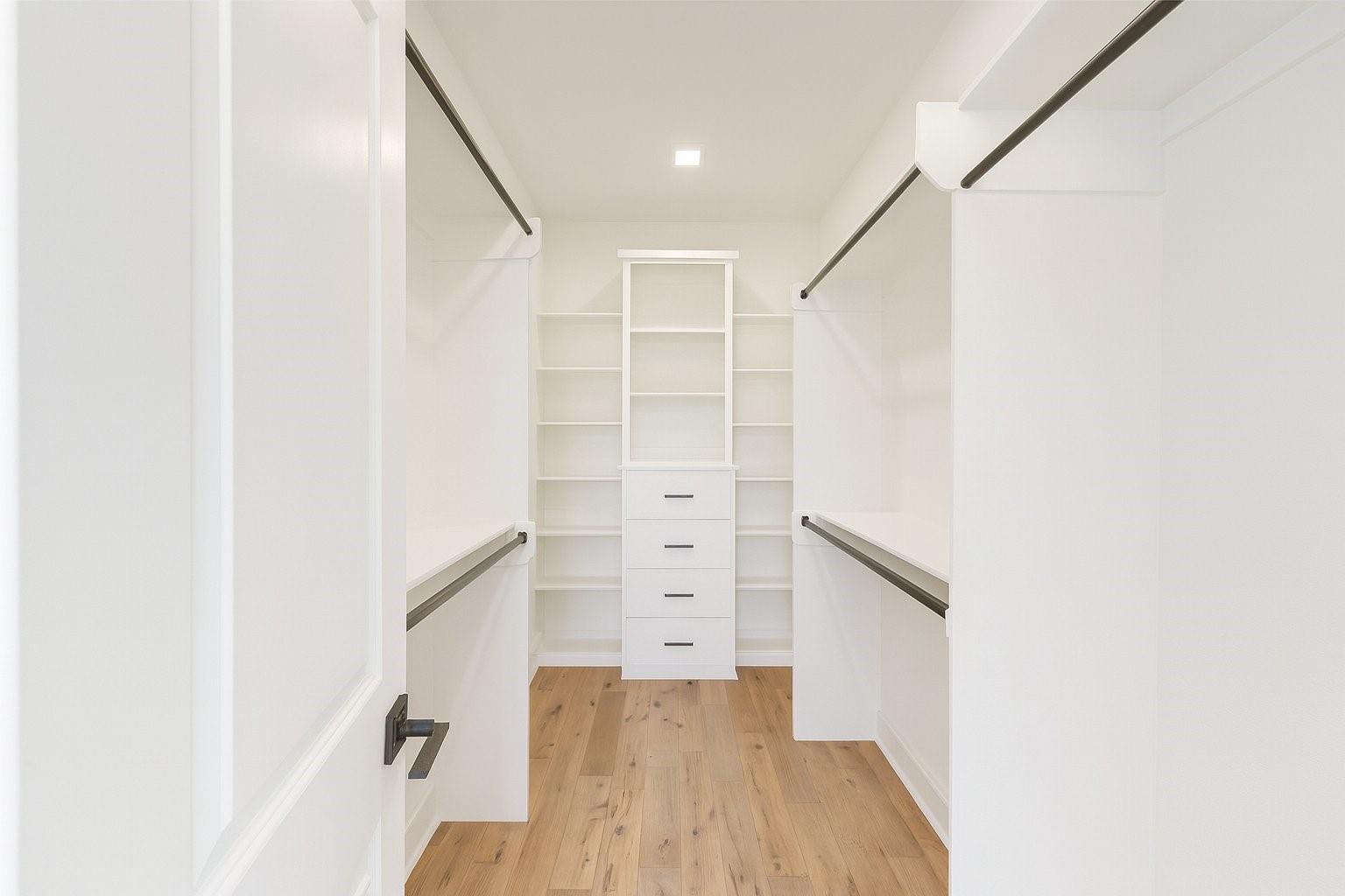 5819 Outer Banks Street