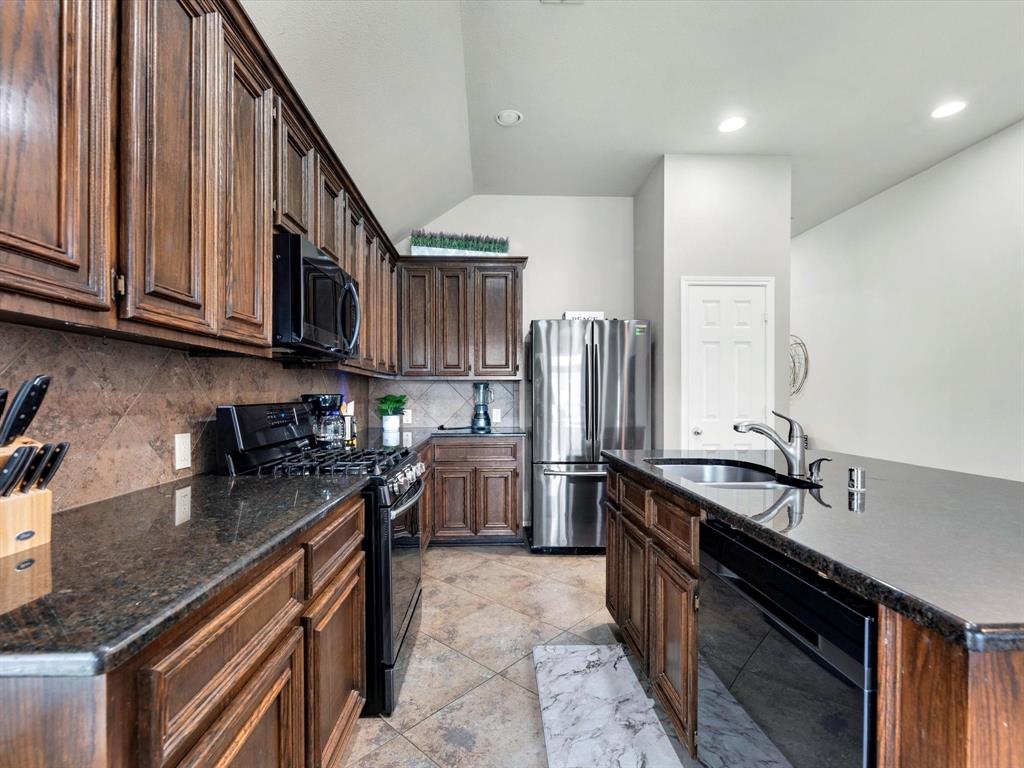 2042 Shore Breeze Drive