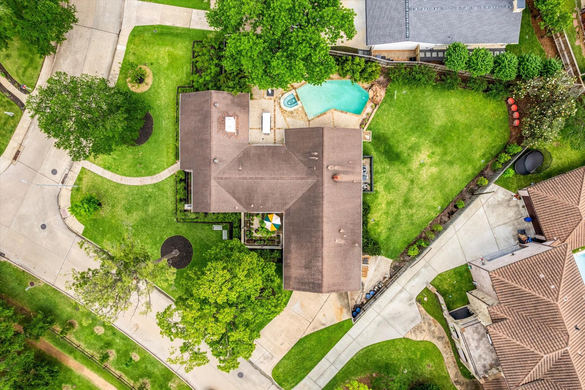7915 Del Monte Drive