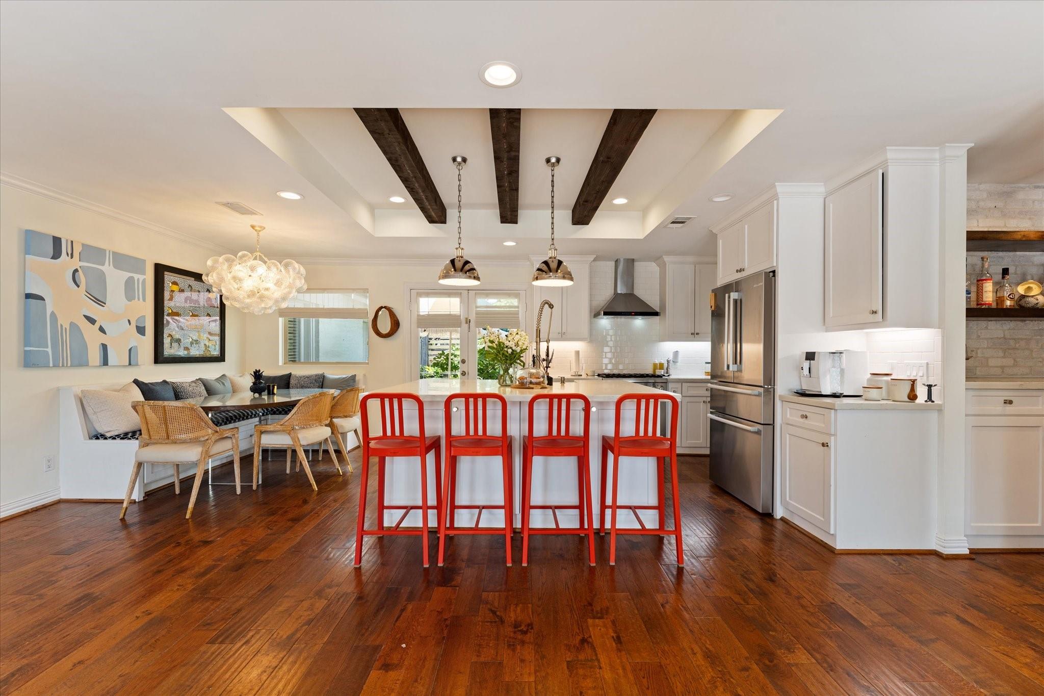 7915 Del Monte Drive