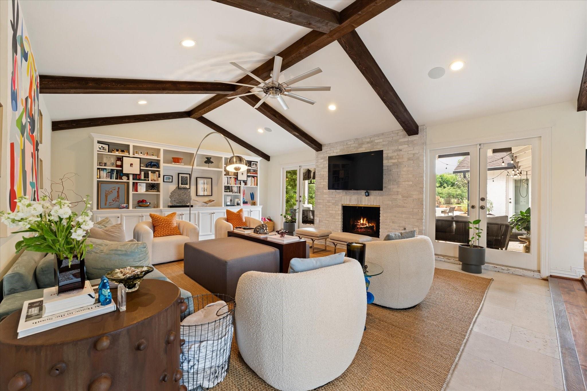 7915 Del Monte Drive
