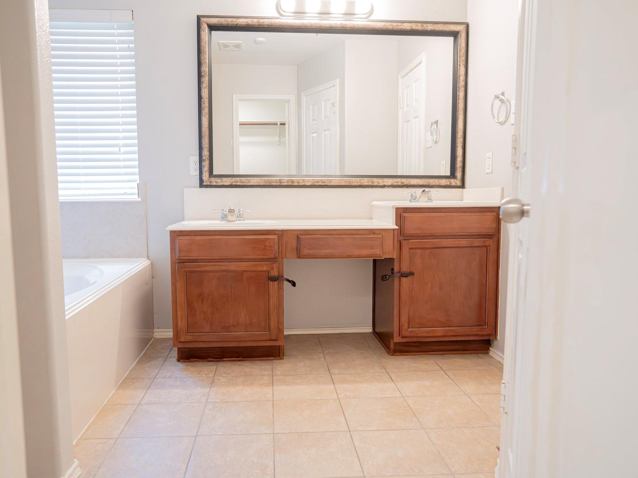2414 Alcove Foster Court