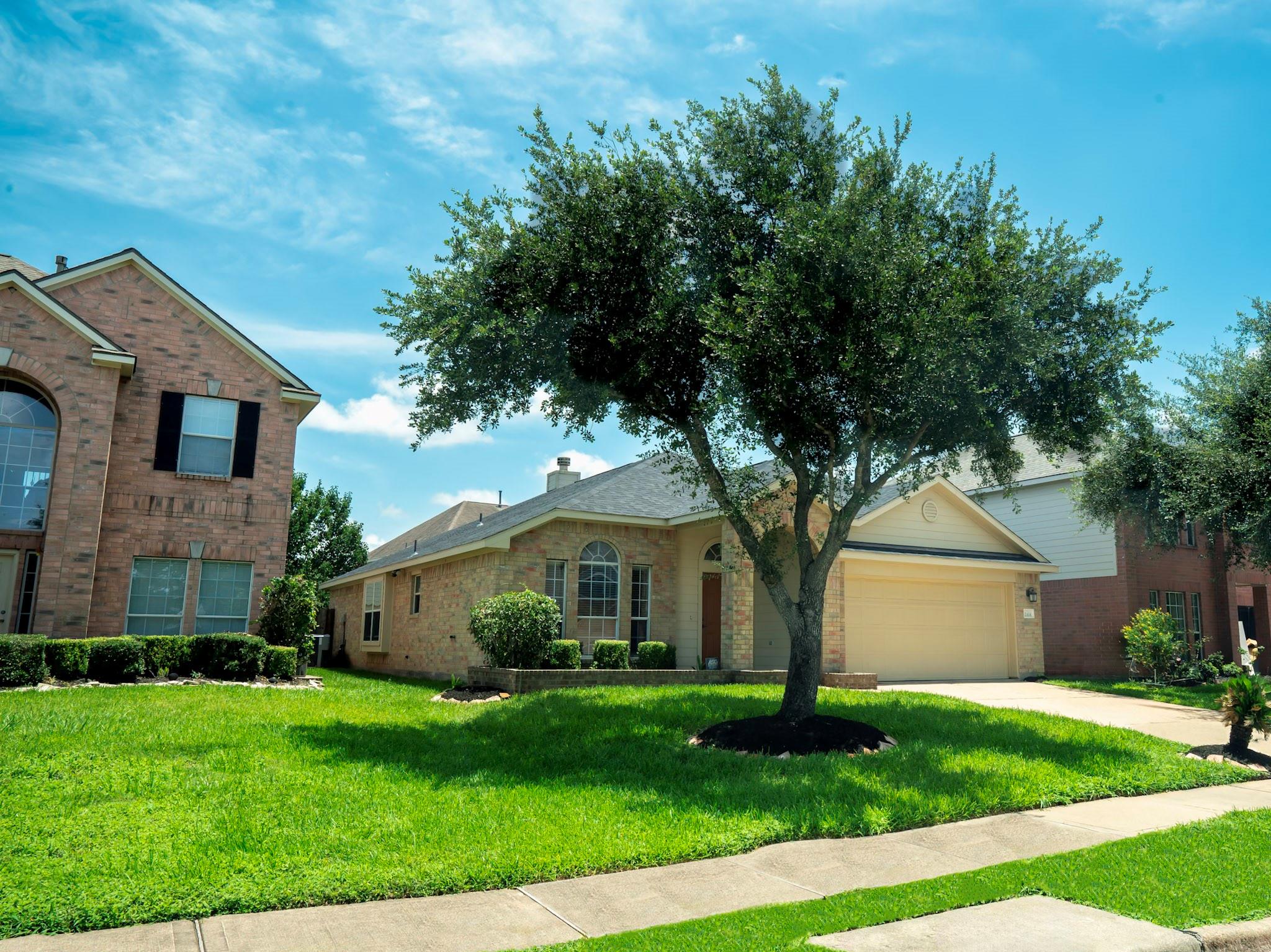 2414 Alcove Foster Court