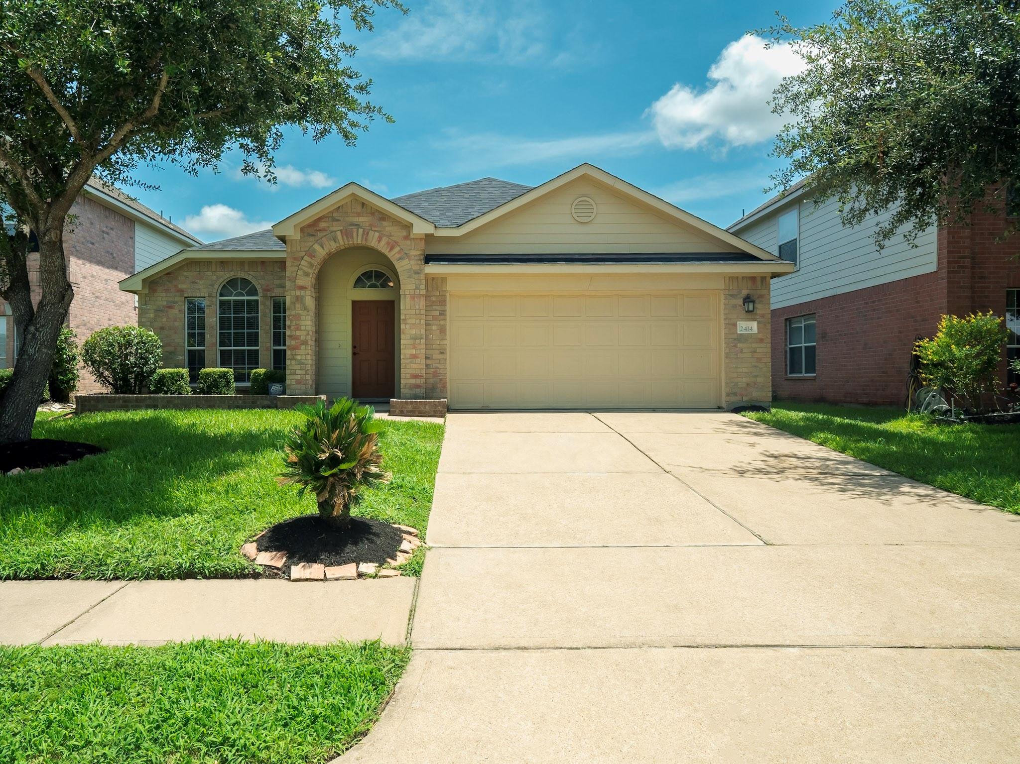2414 Alcove Foster Court
