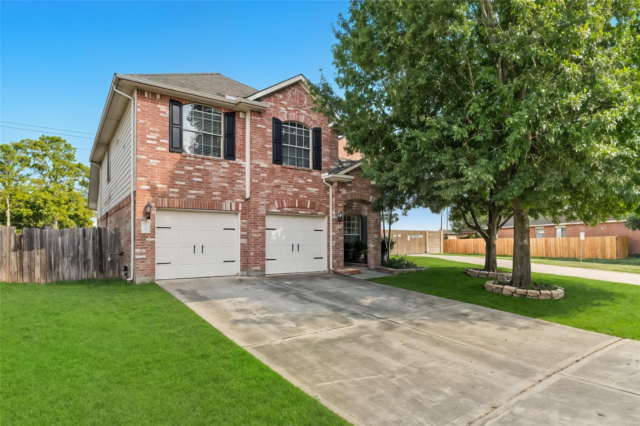 2551 Marquette Trail