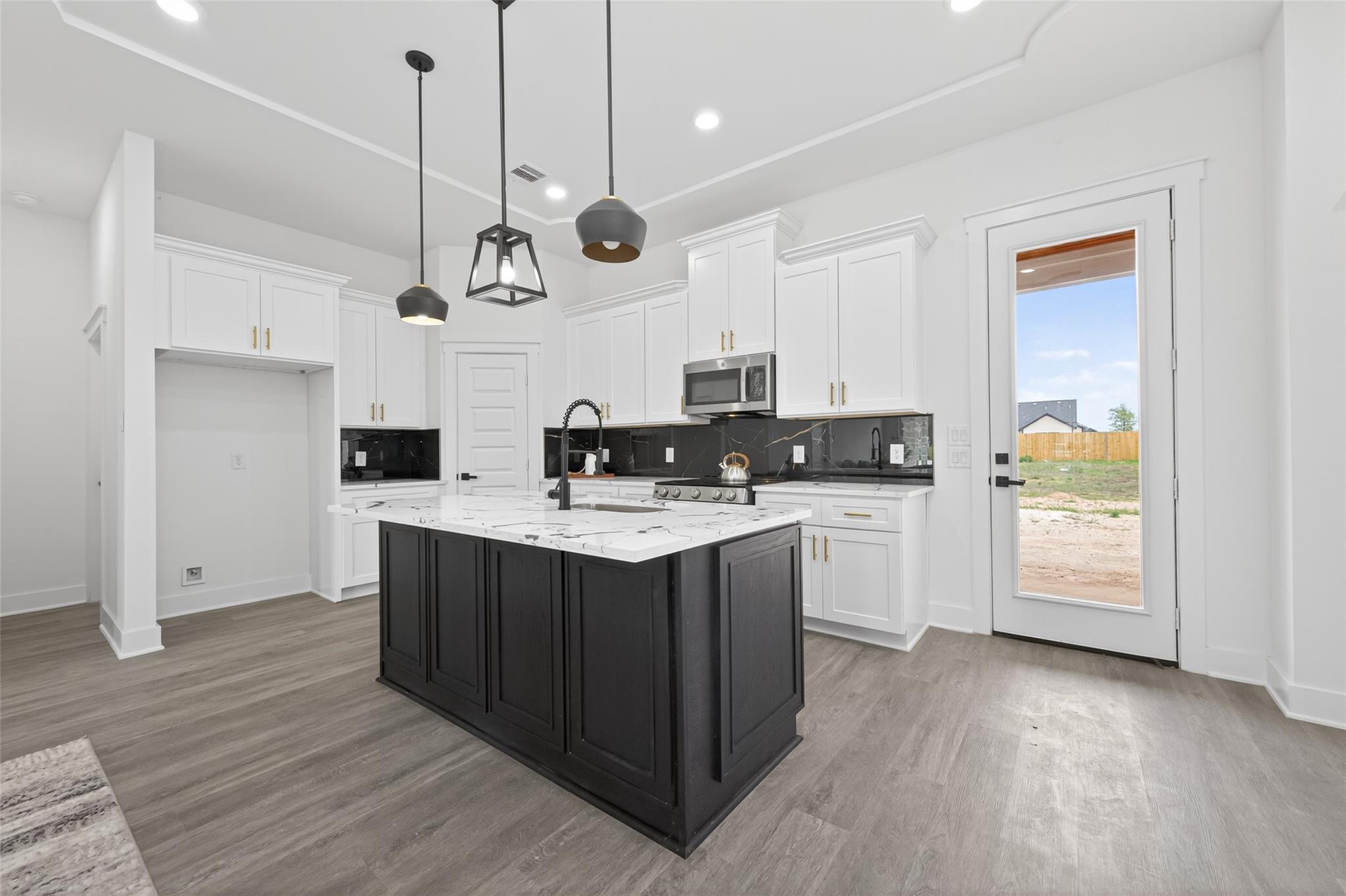 1129 Long Leaf Pine Street