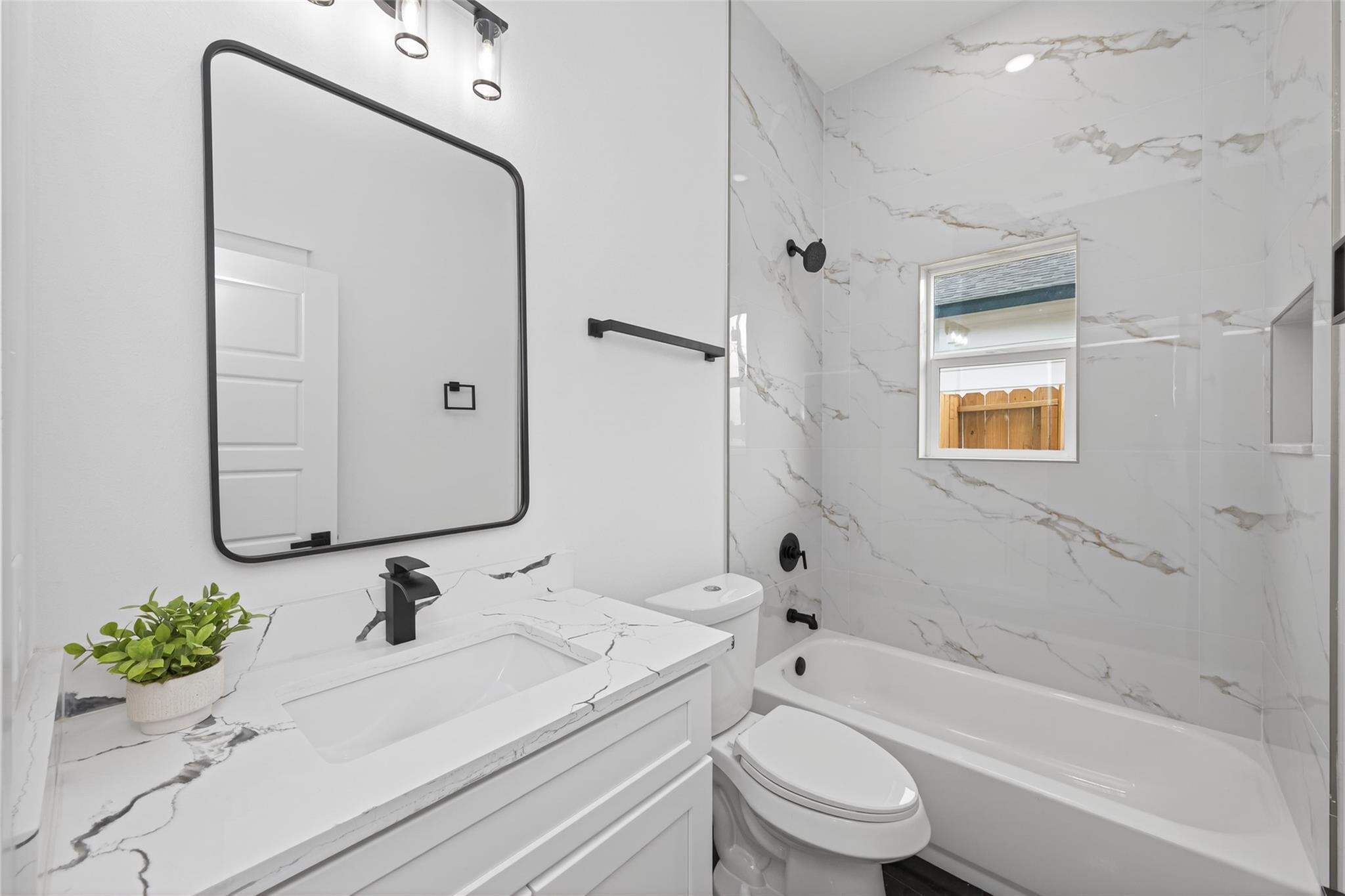 1129 Long Leaf Pine Street