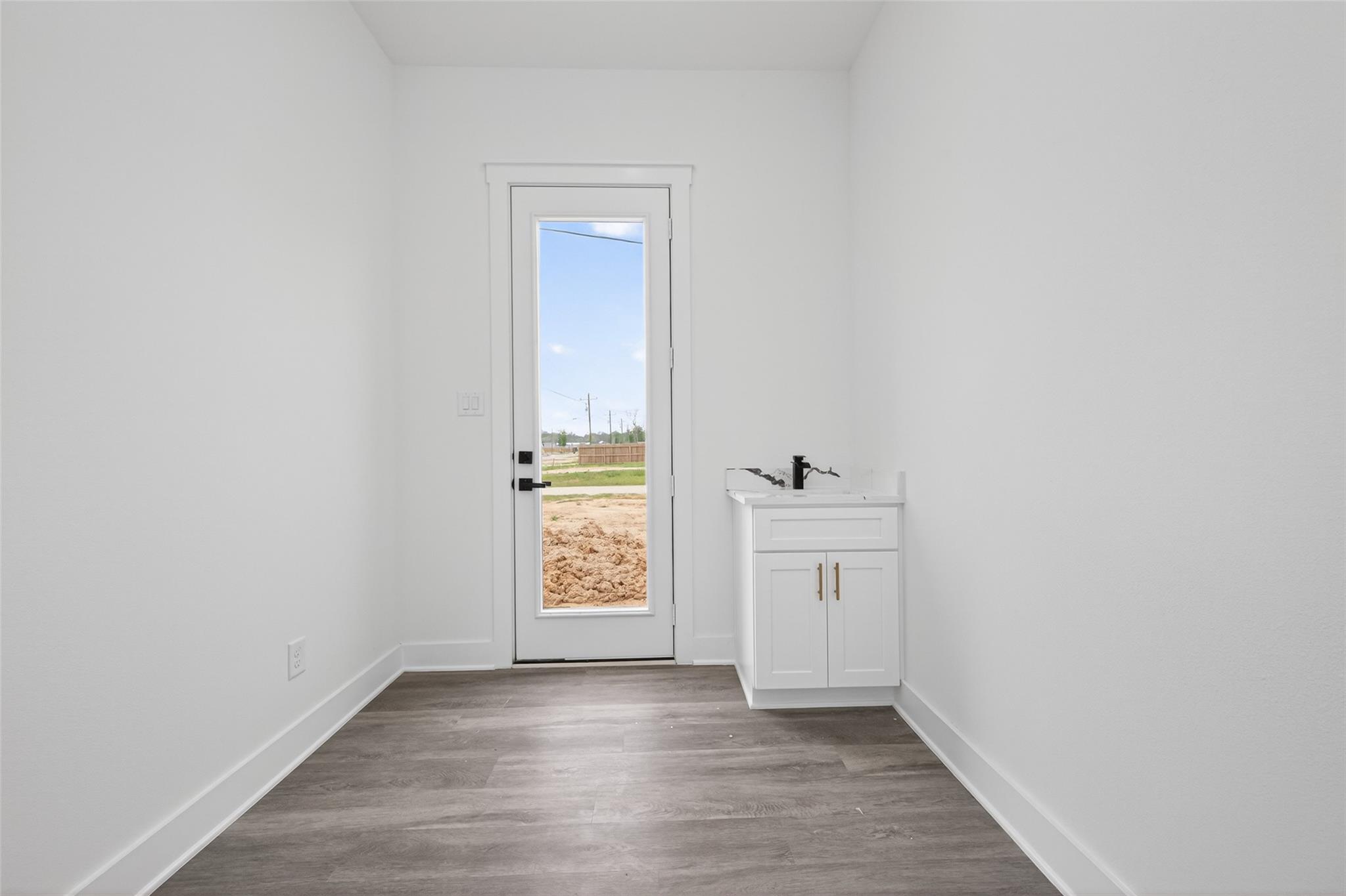 1129 Long Leaf Pine Street